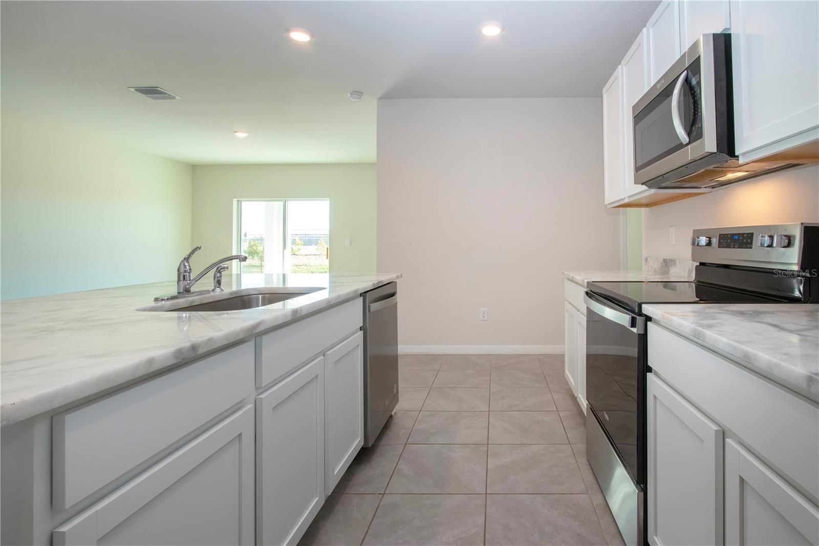 Image 26 of 87 For 3513 Hilltop Circle