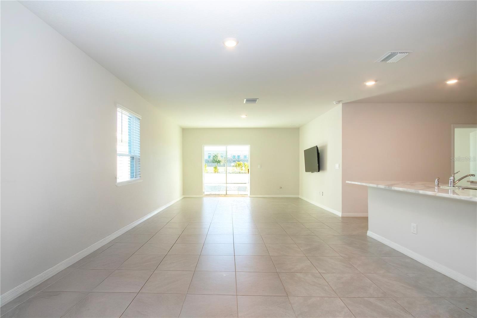 Image 6 of 87 For 3513 Hilltop Circle