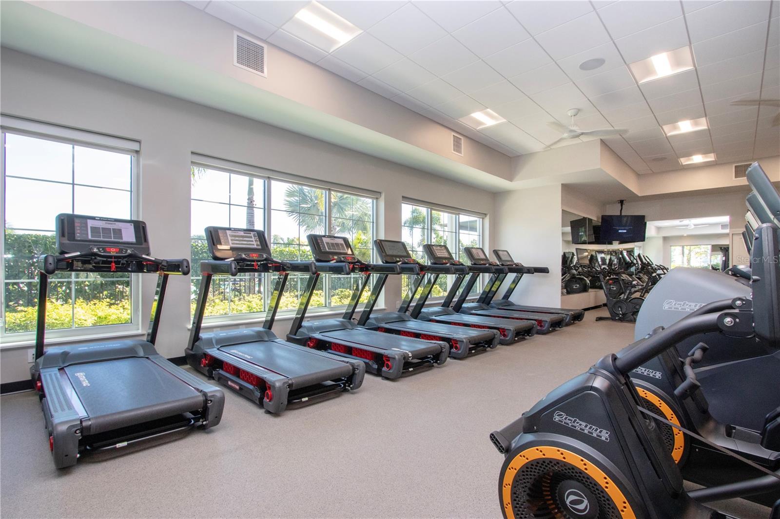 Image 82 of 87 For 3513 Hilltop Circle