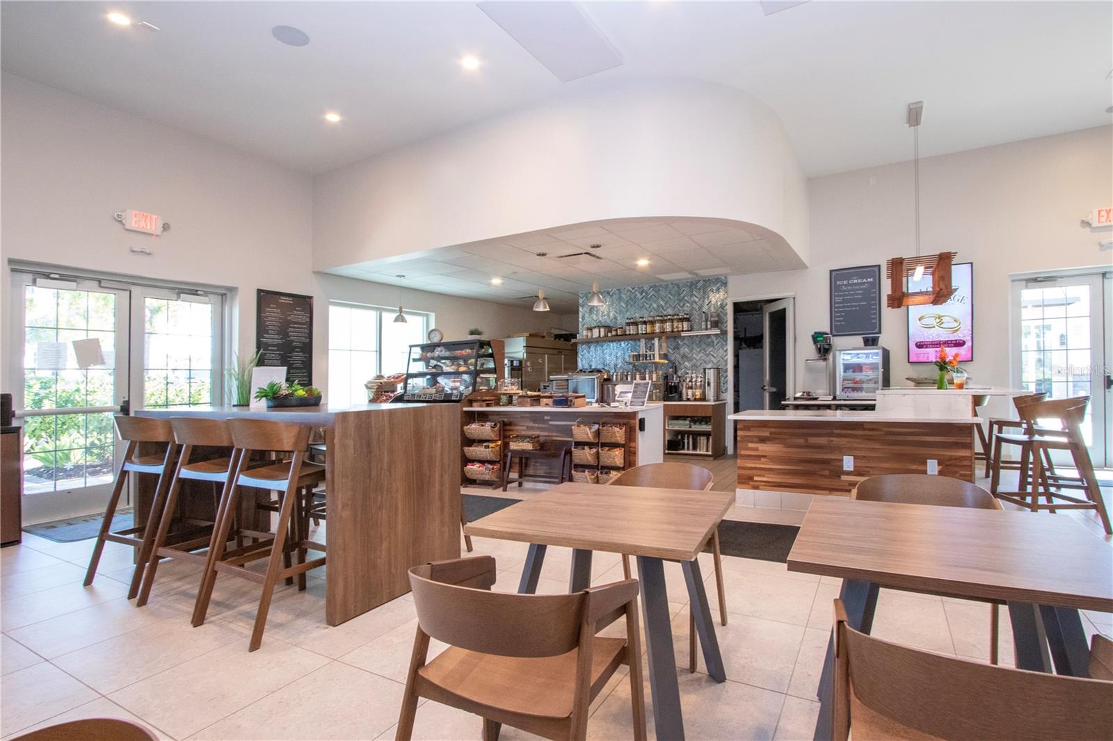 Image 84 of 87 For 3513 Hilltop Circle