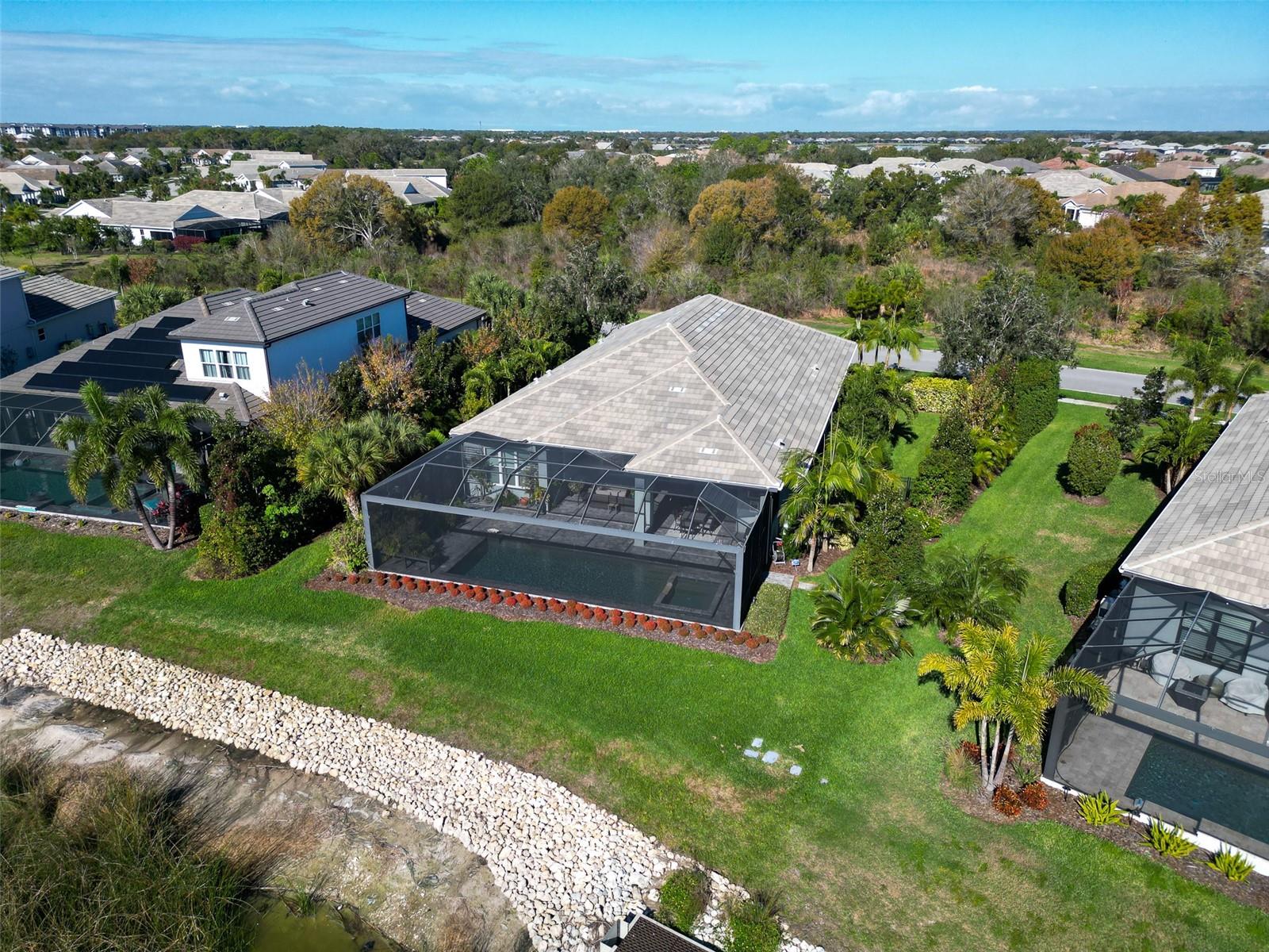 Image 41 of 54 For 8083 Waterbend Trail