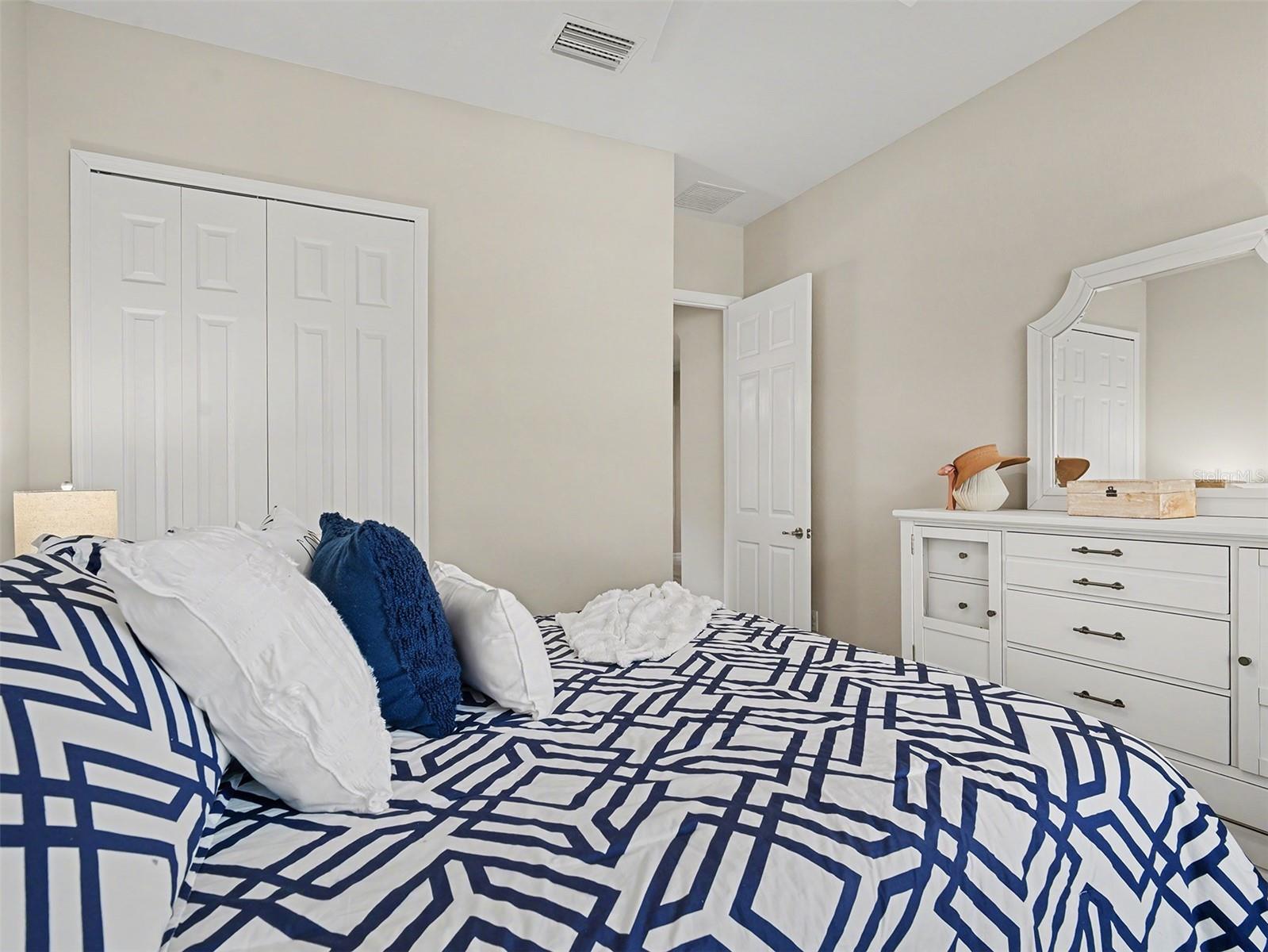 Image 17 of 36 For 7032 Highgate Lane