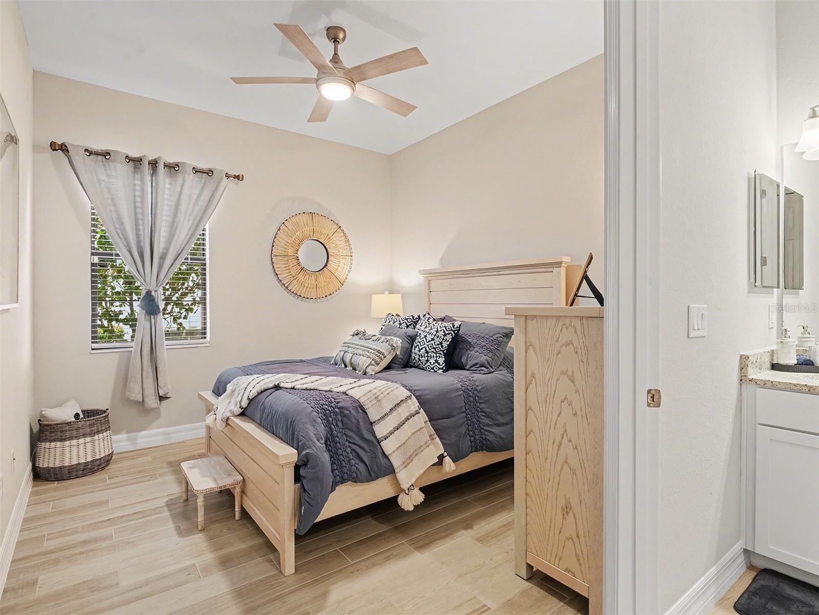 Image 20 of 36 For 7032 Highgate Lane