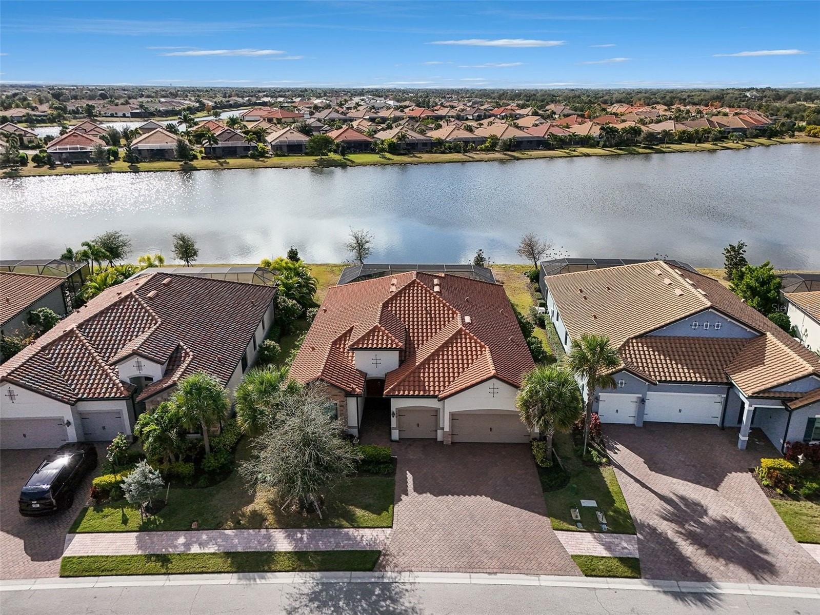 Image 3 of 36 For 7032 Highgate Lane