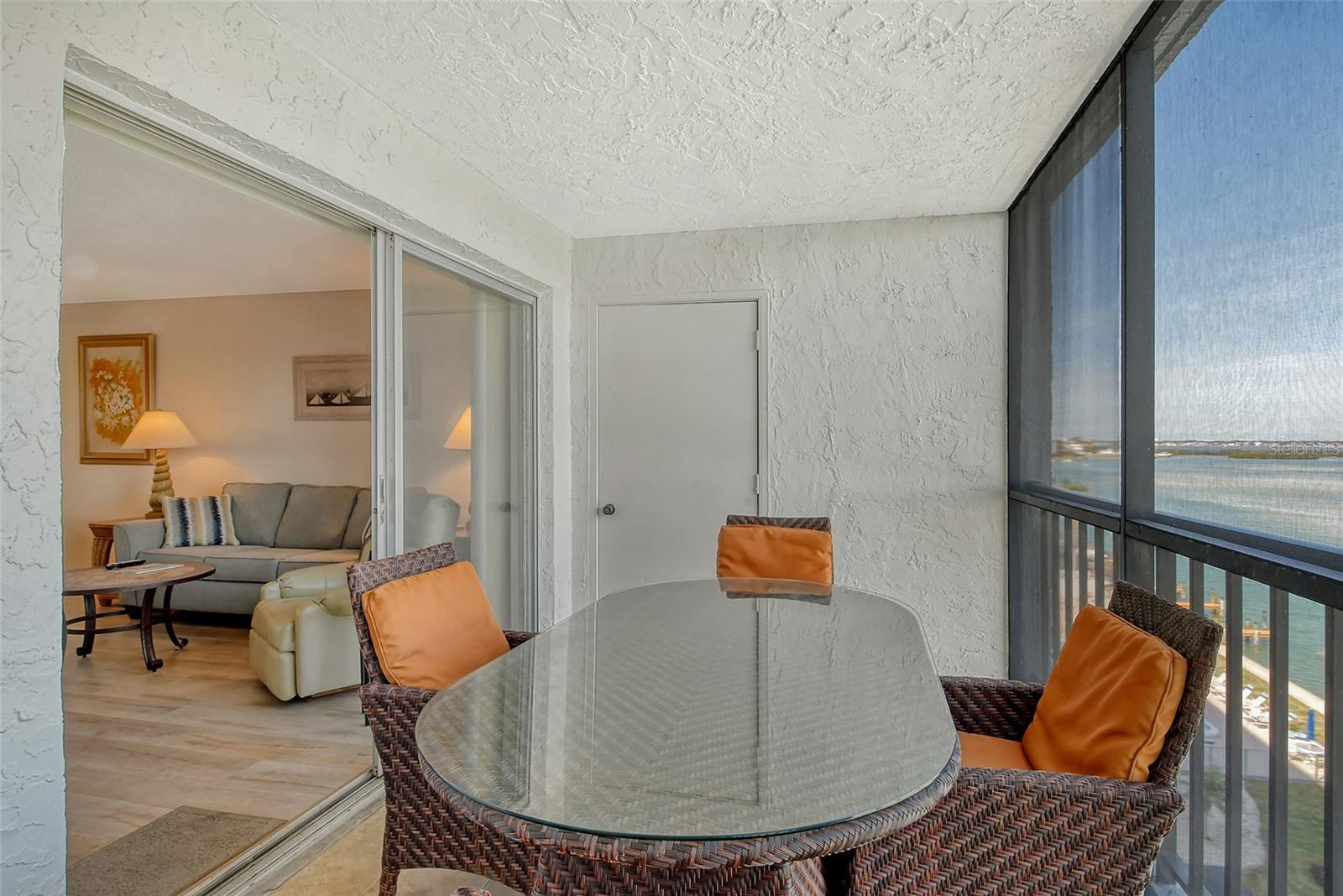 Image 15 of 51 For 9397 Midnight Pass Road 603