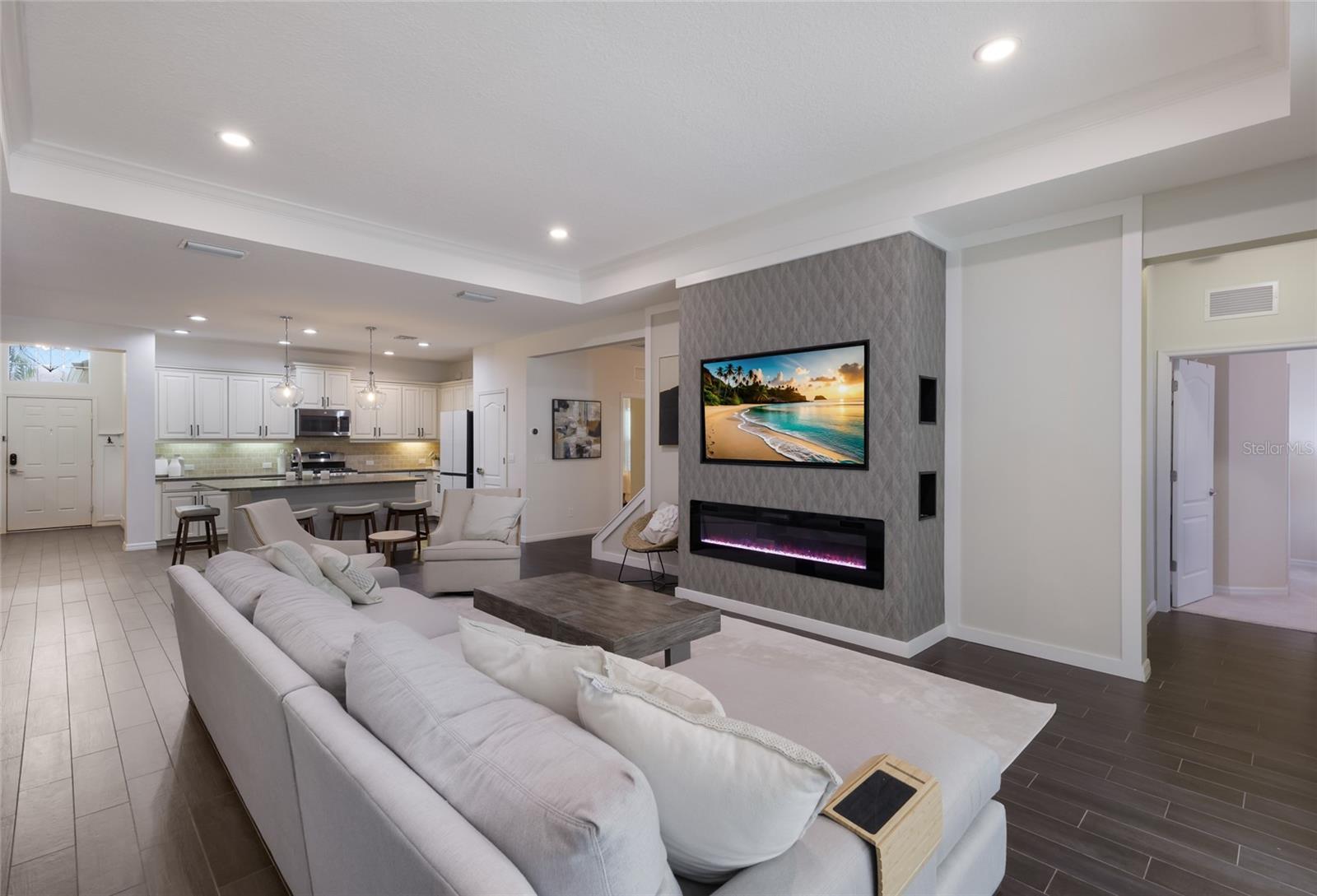 Image 17 of 74 For 12026 Forest Park Circle