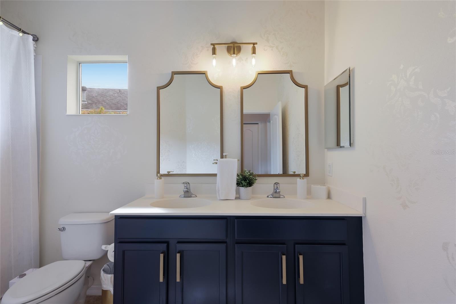 Image 30 of 74 For 12026 Forest Park Circle