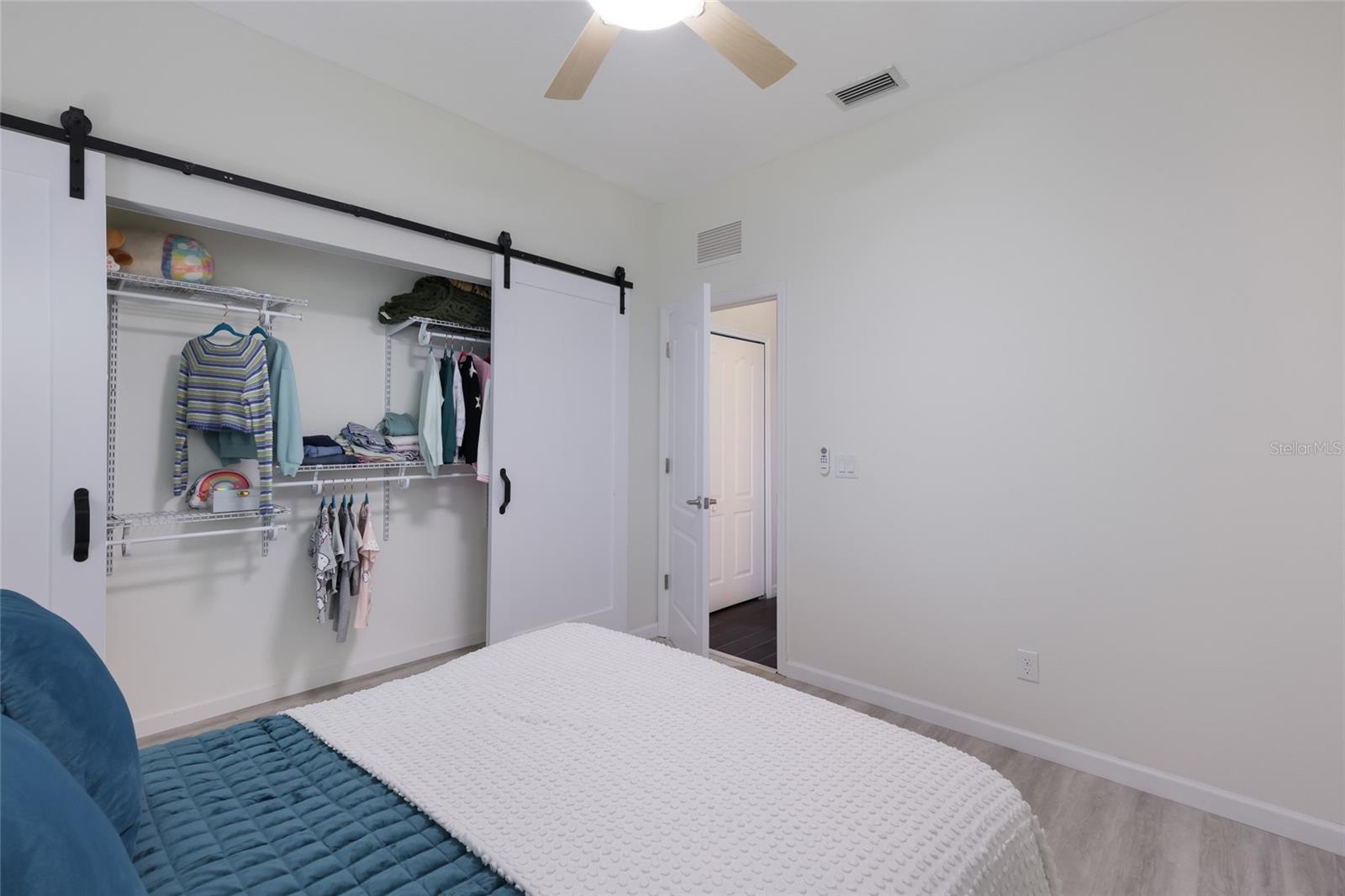 Image 33 of 74 For 12026 Forest Park Circle