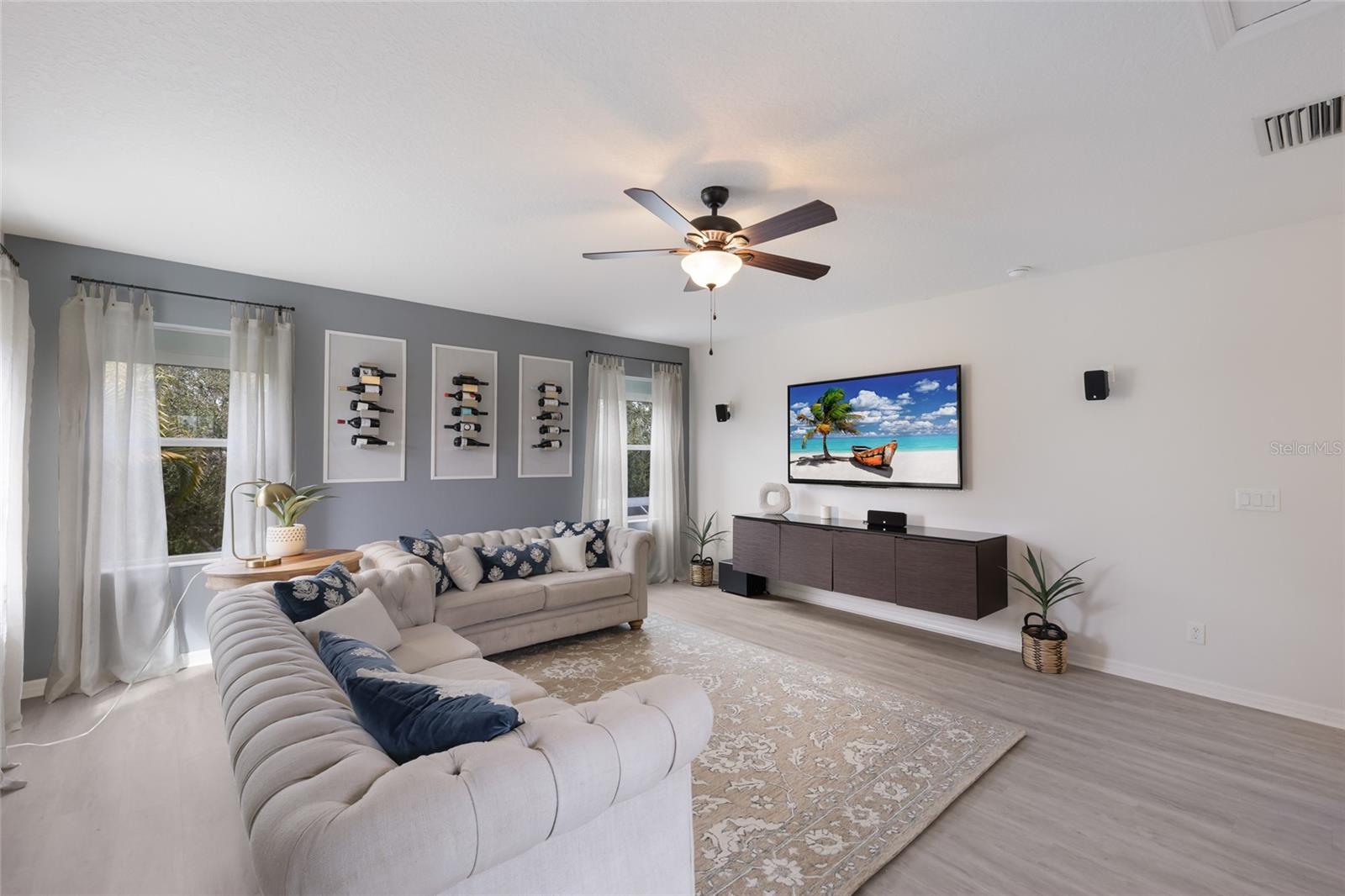 Image 38 of 74 For 12026 Forest Park Circle