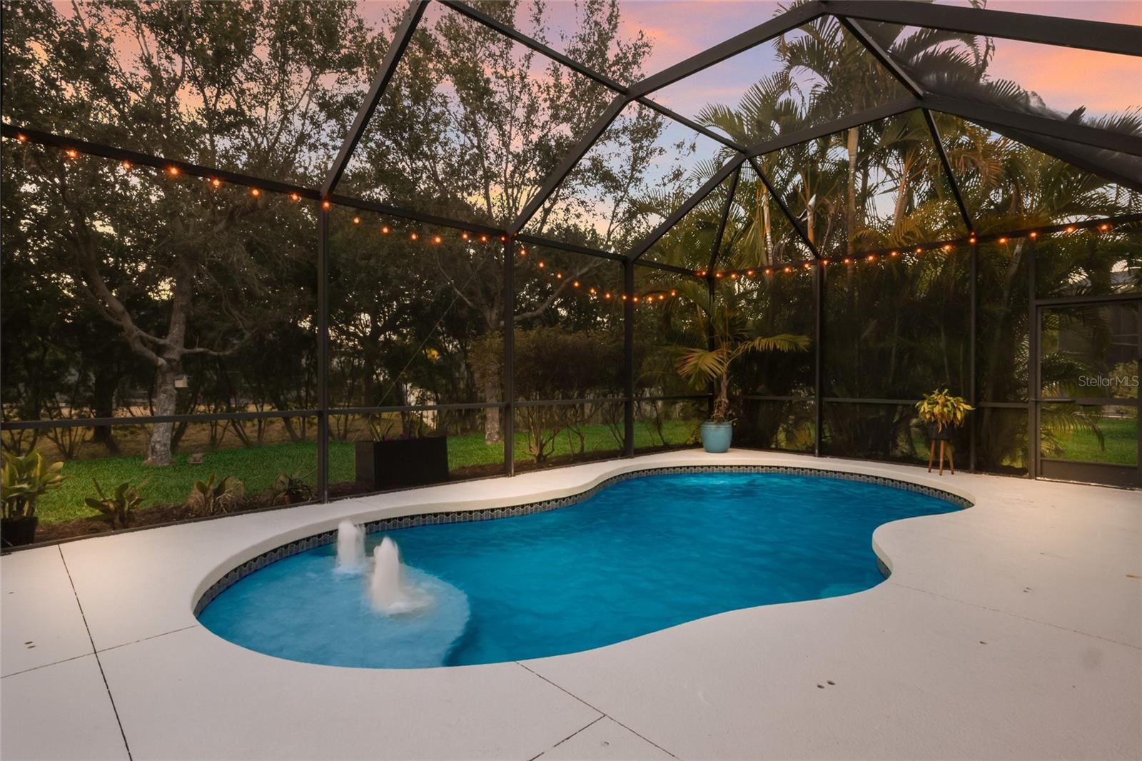 Image 47 of 74 For 12026 Forest Park Circle