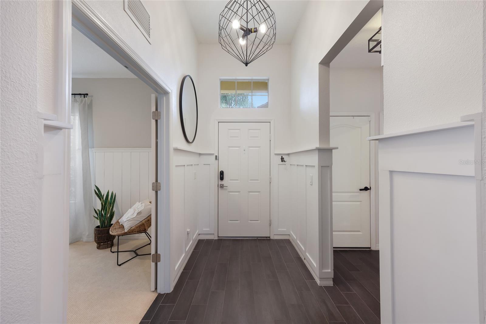 Image 5 of 74 For 12026 Forest Park Circle