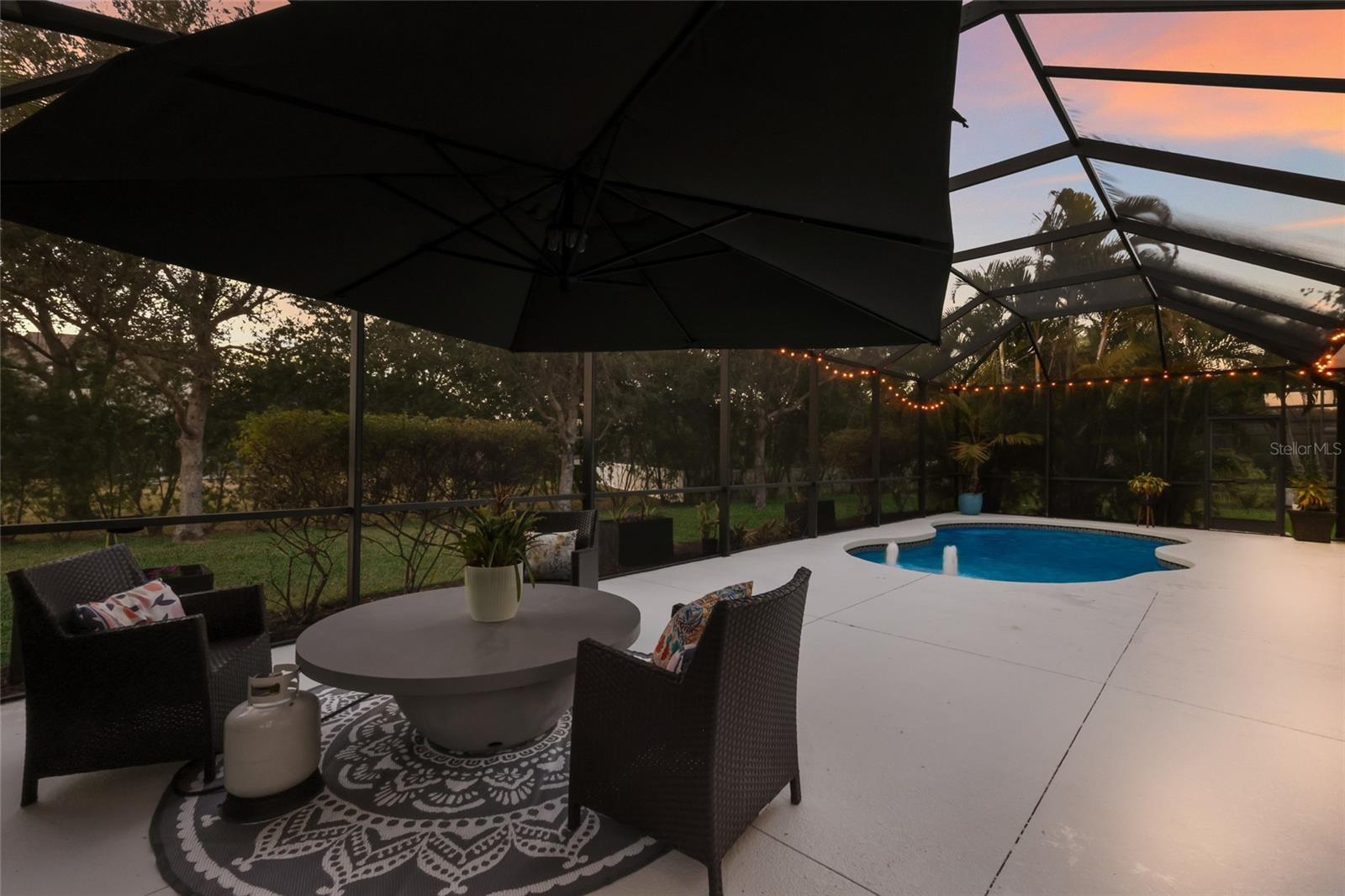 Image 50 of 74 For 12026 Forest Park Circle