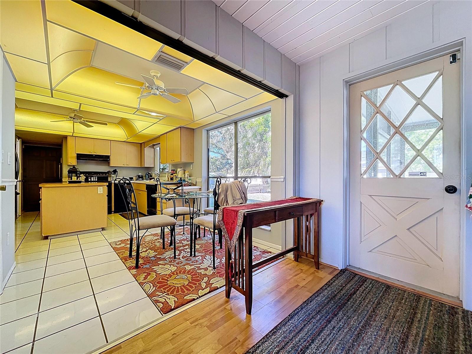 Image 26 of 71 For 7404 15th Avenue Nw