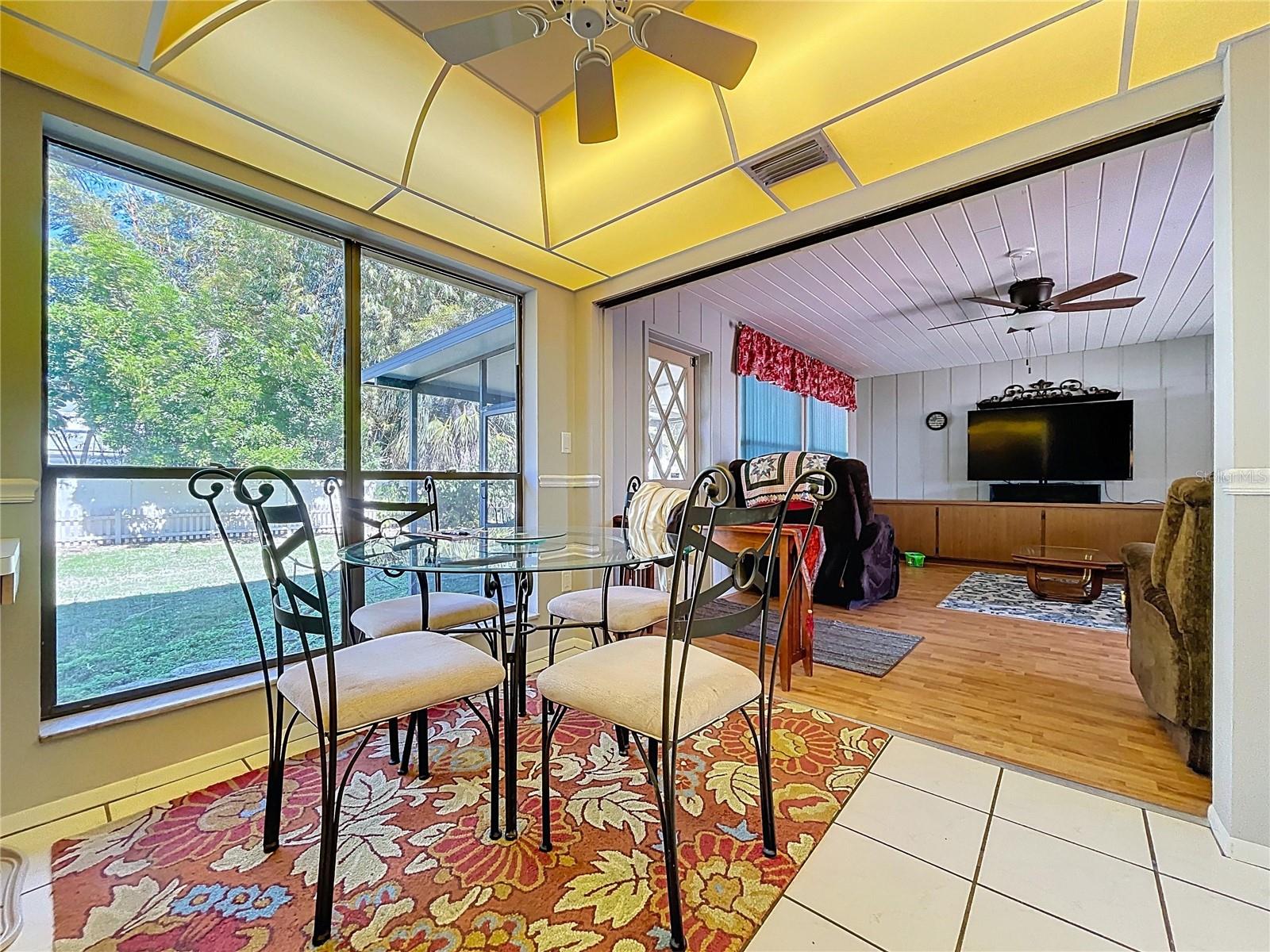 Image 27 of 71 For 7404 15th Avenue Nw