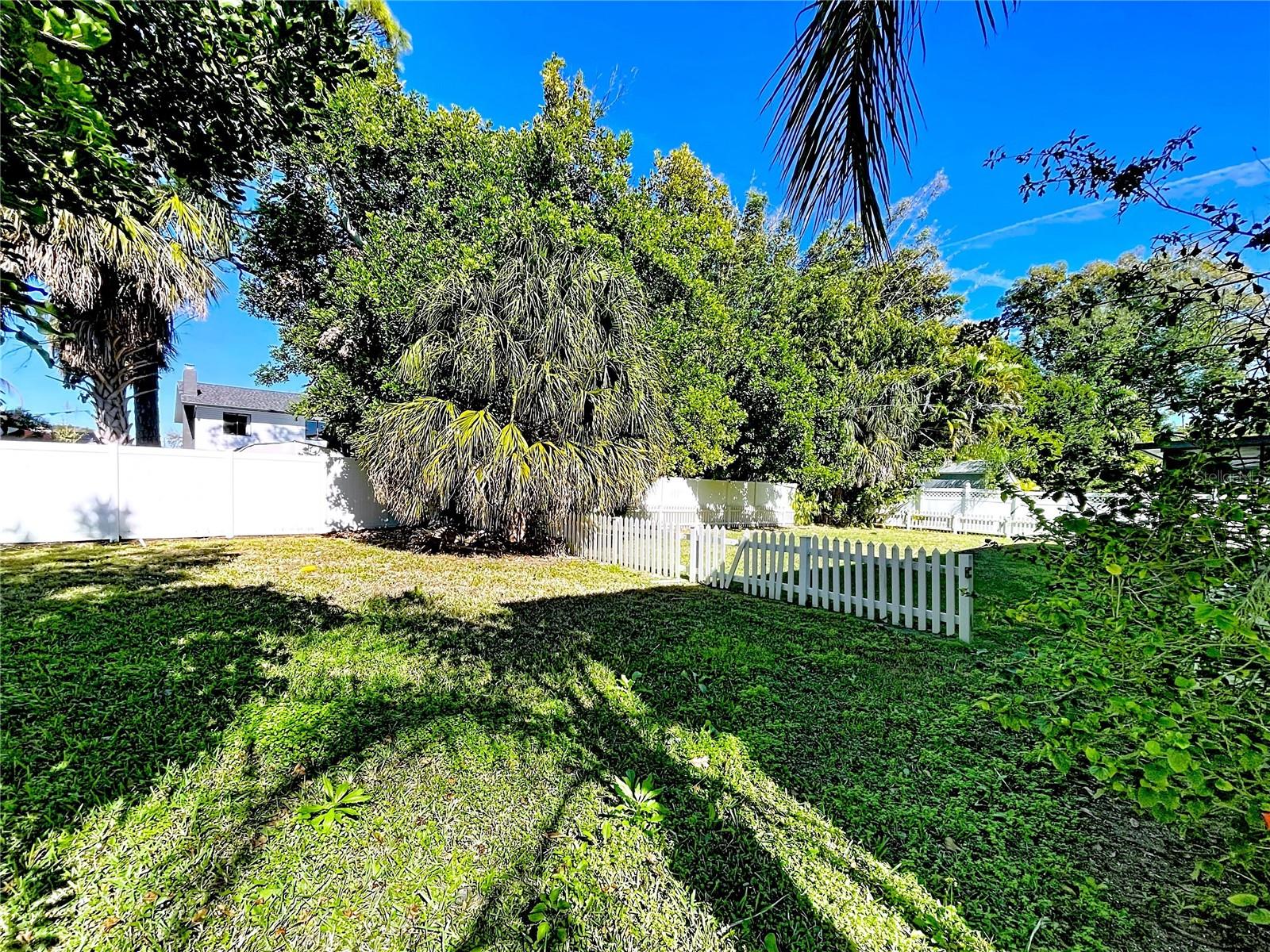 Image 68 of 71 For 7404 15th Avenue Nw