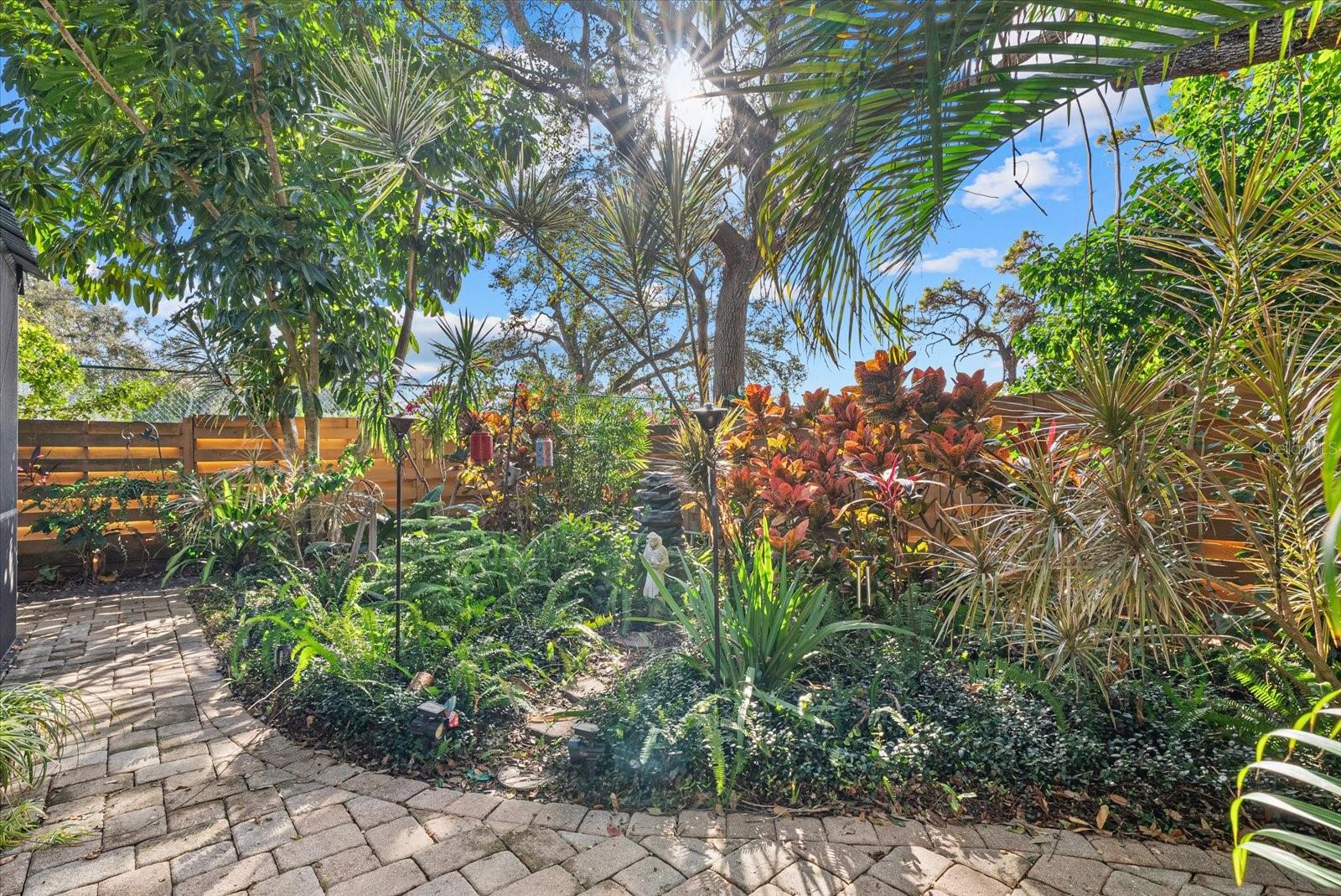 Image 35 of 60 For 2506 Songbird Lane