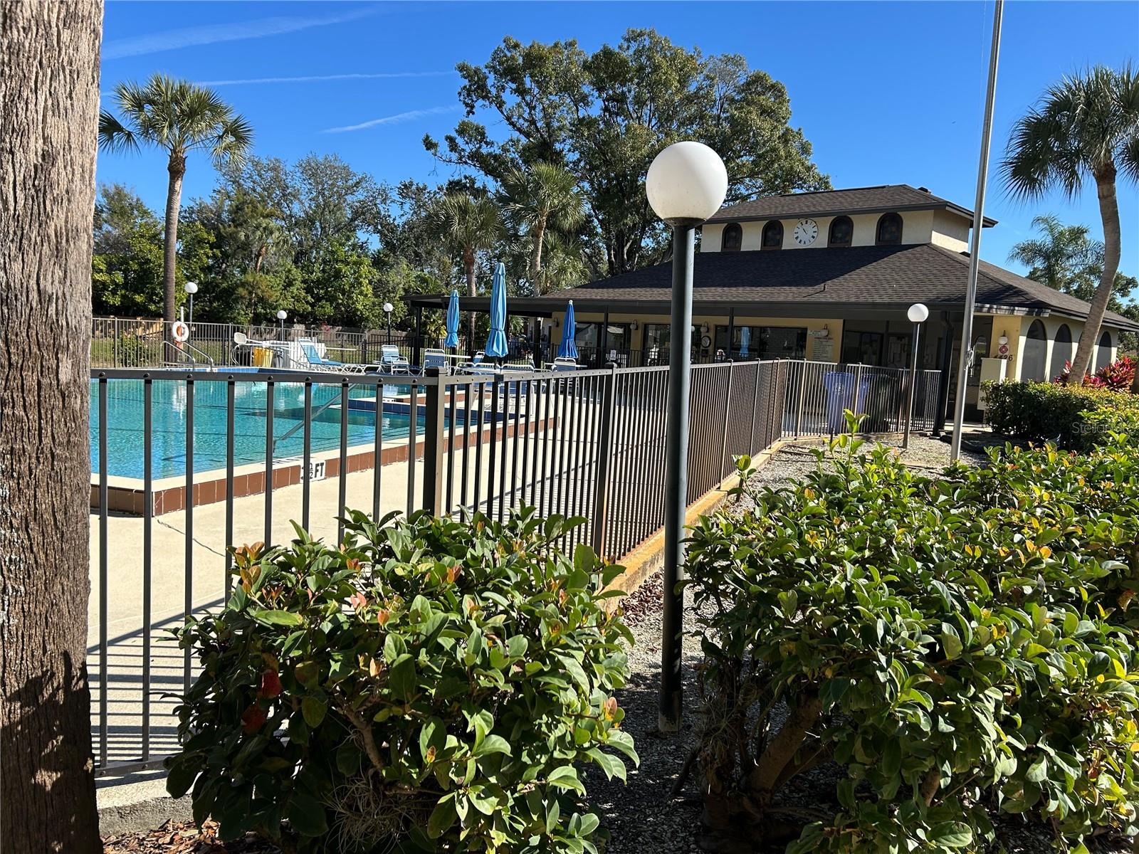 Image 24 of 33 For 4412 Spicewood Drive E