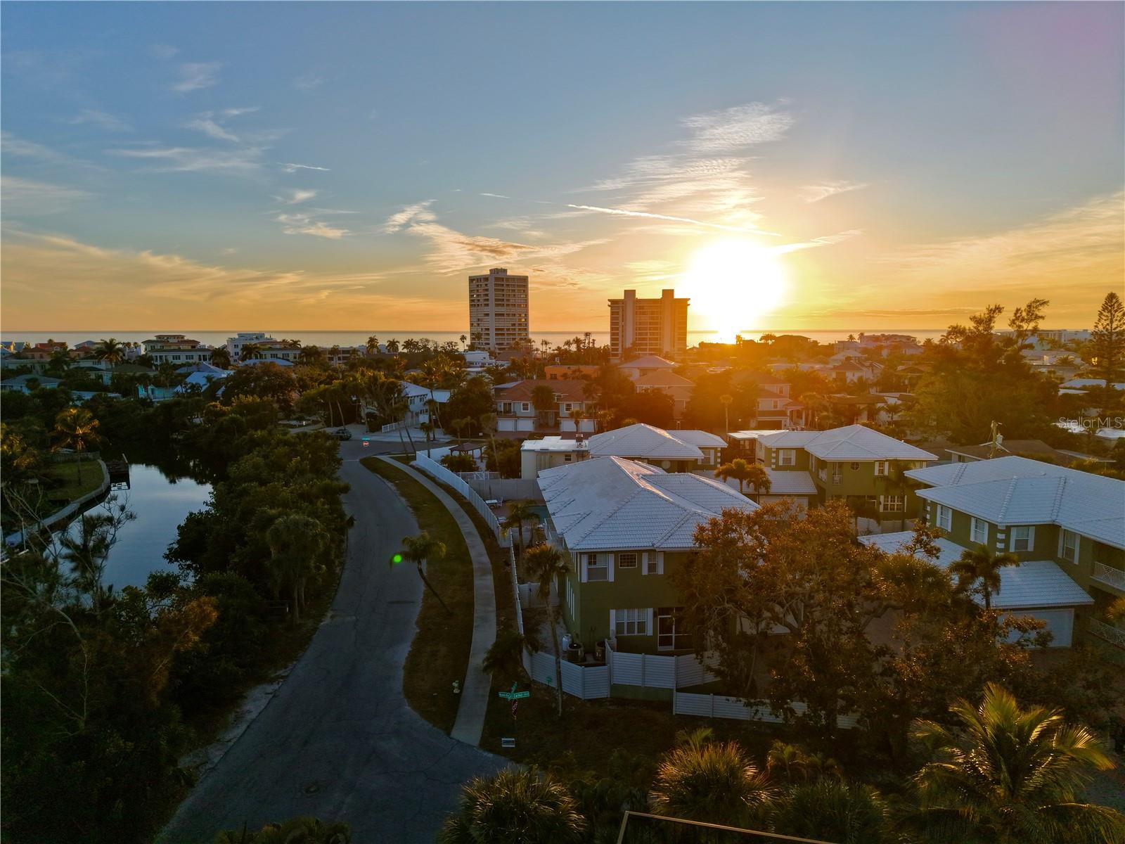 Image 3 of 60 For 5263 Avenida De Cortez