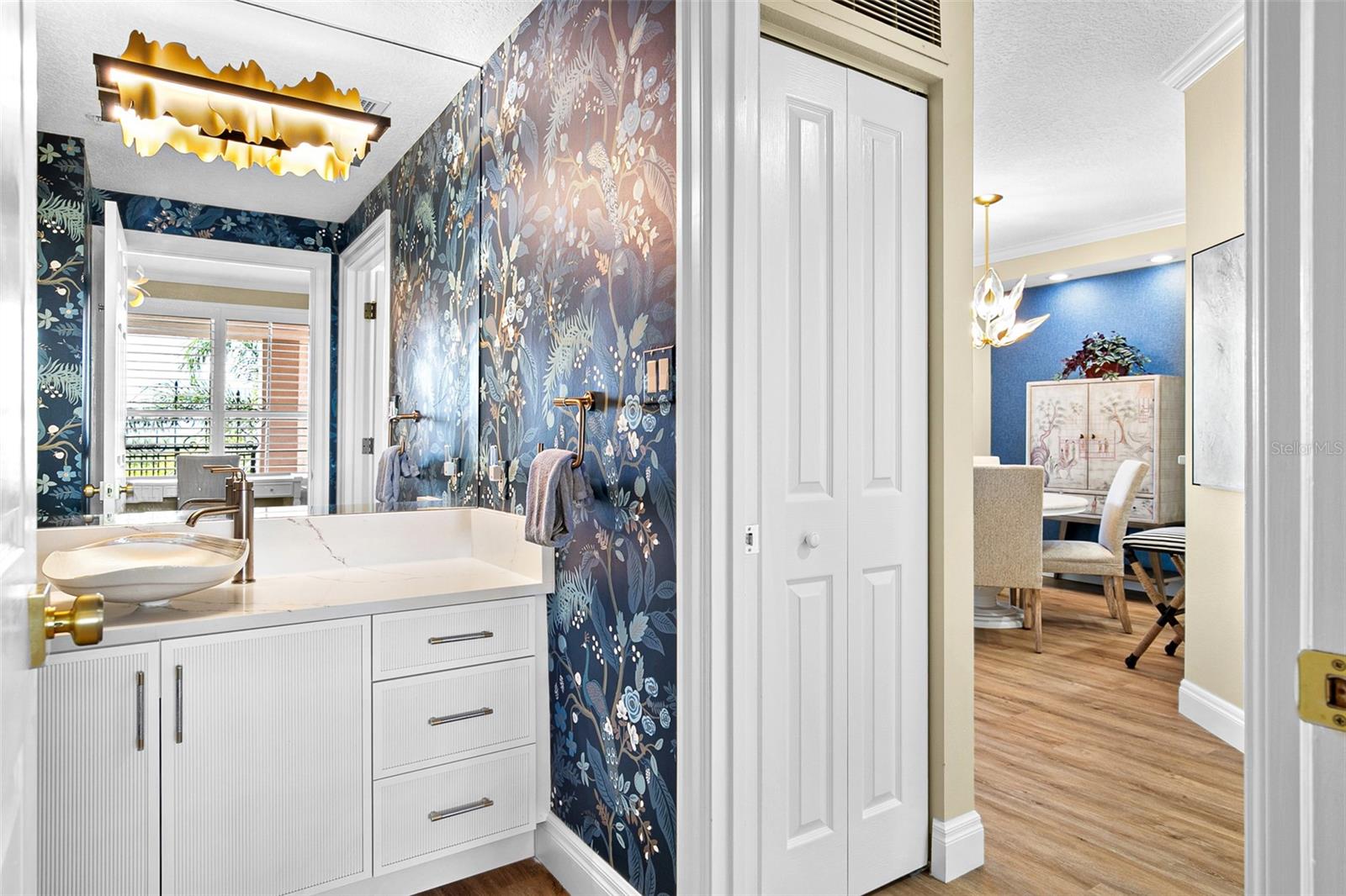 Image 15 of 58 For 5420 Eagles Point Circle 304