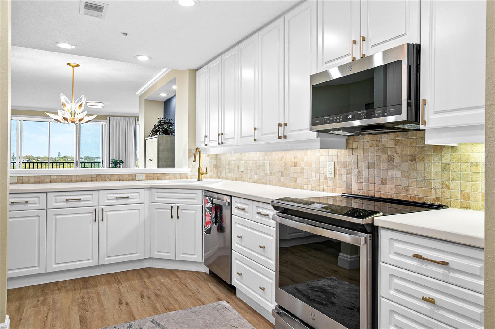 Image 23 of 58 For 5420 Eagles Point Circle 304