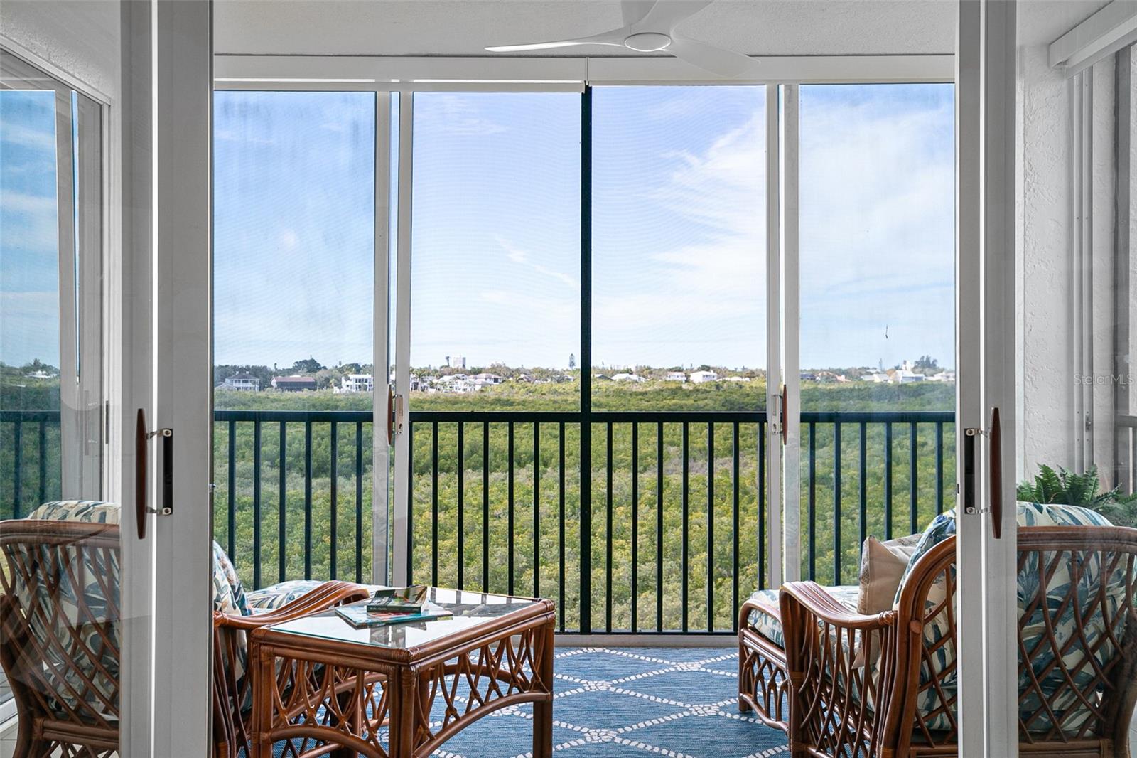 Image 31 of 58 For 5420 Eagles Point Circle 304