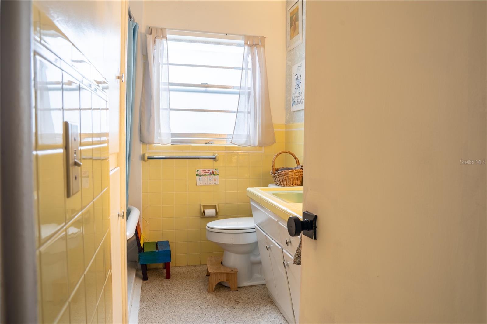 Image 14 of 20 For 2107 6th Street W