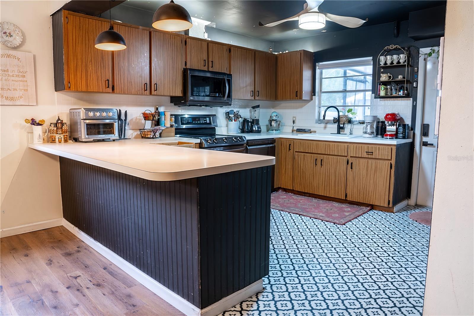 Image 9 of 20 For 2107 6th Street W