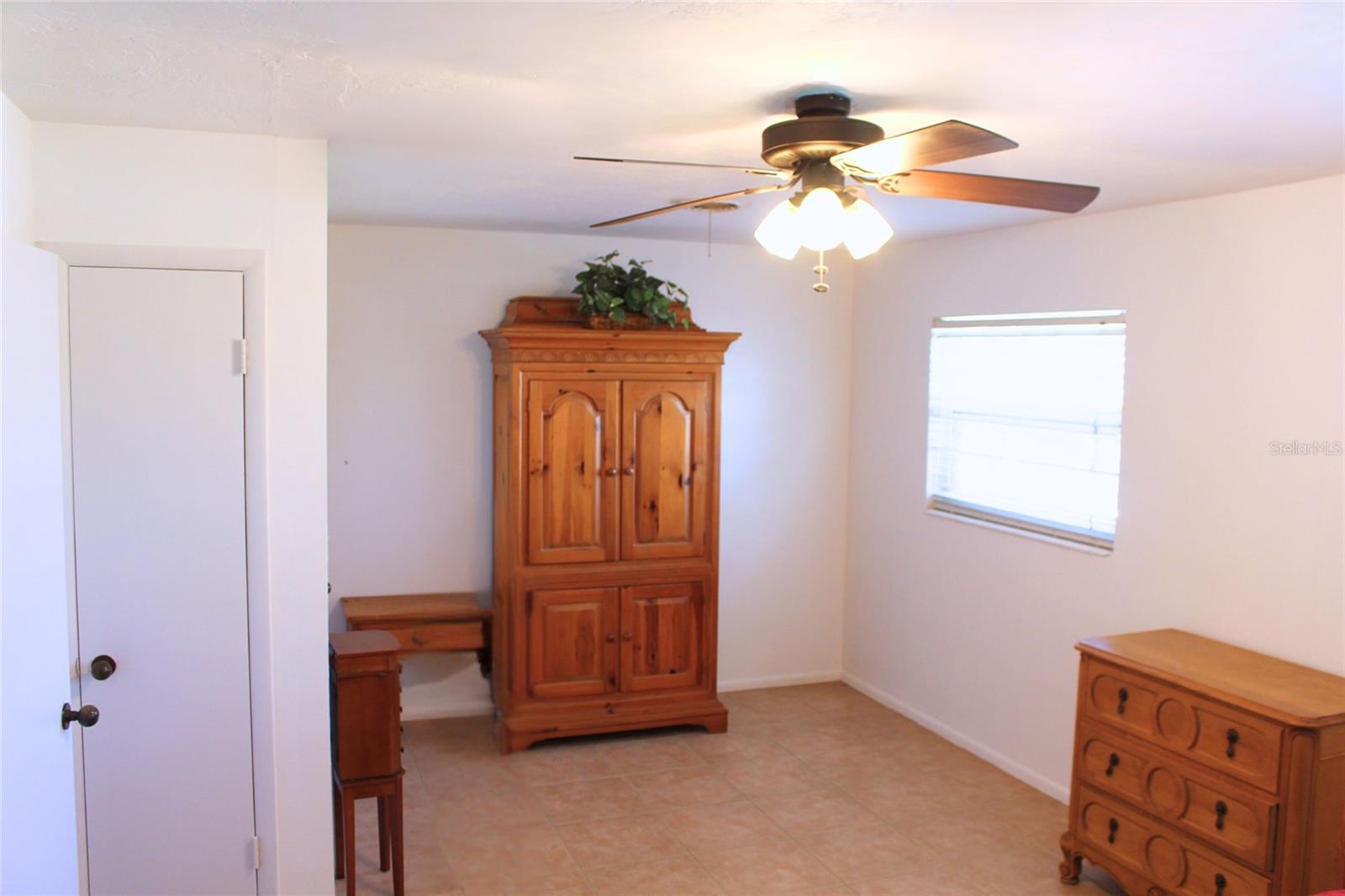 Image 17 of 25 For 2534 Waneta Drive