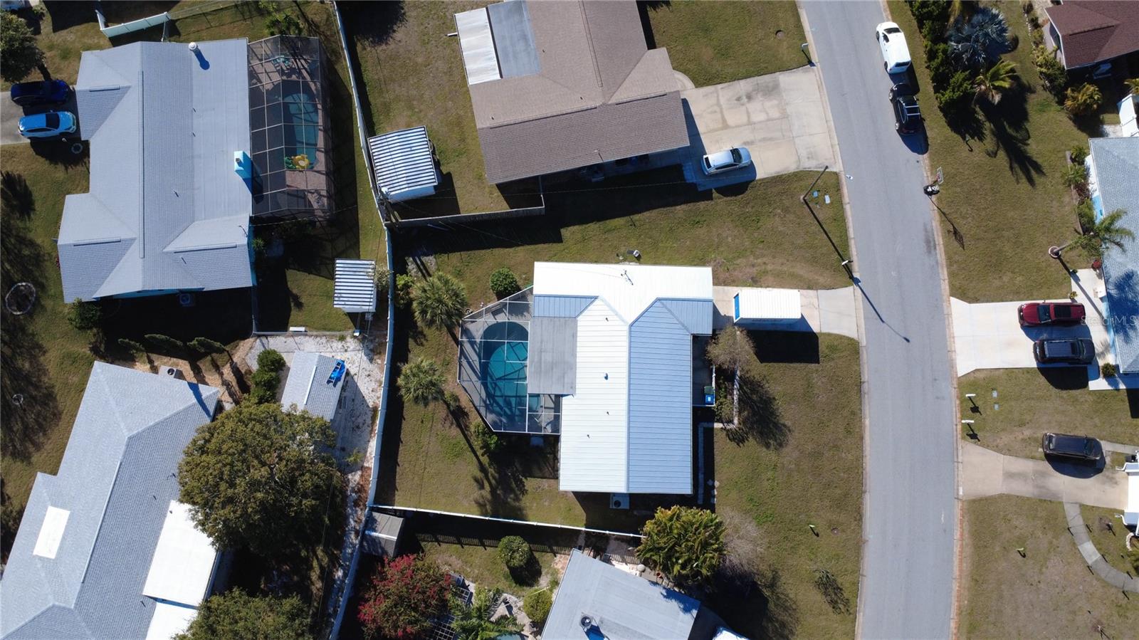 Image 5 of 25 For 2534 Waneta Drive