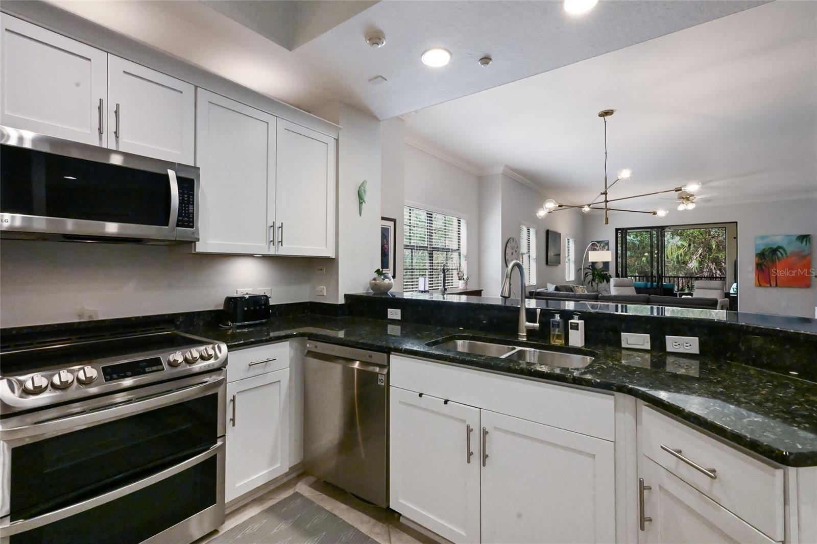 Image 14 of 52 For 7718 Lake Vista Court 201