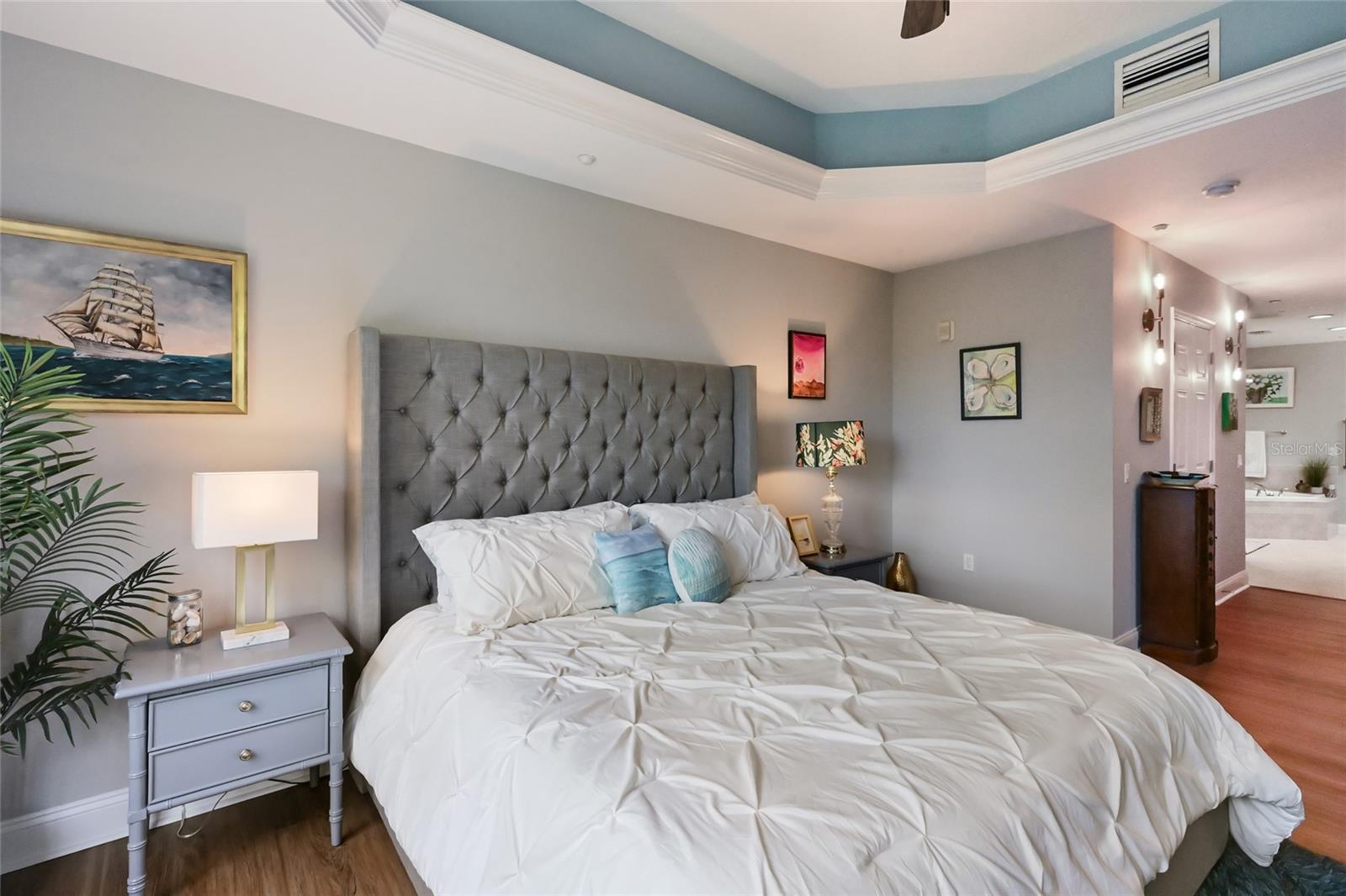 Image 23 of 52 For 7718 Lake Vista Court 201