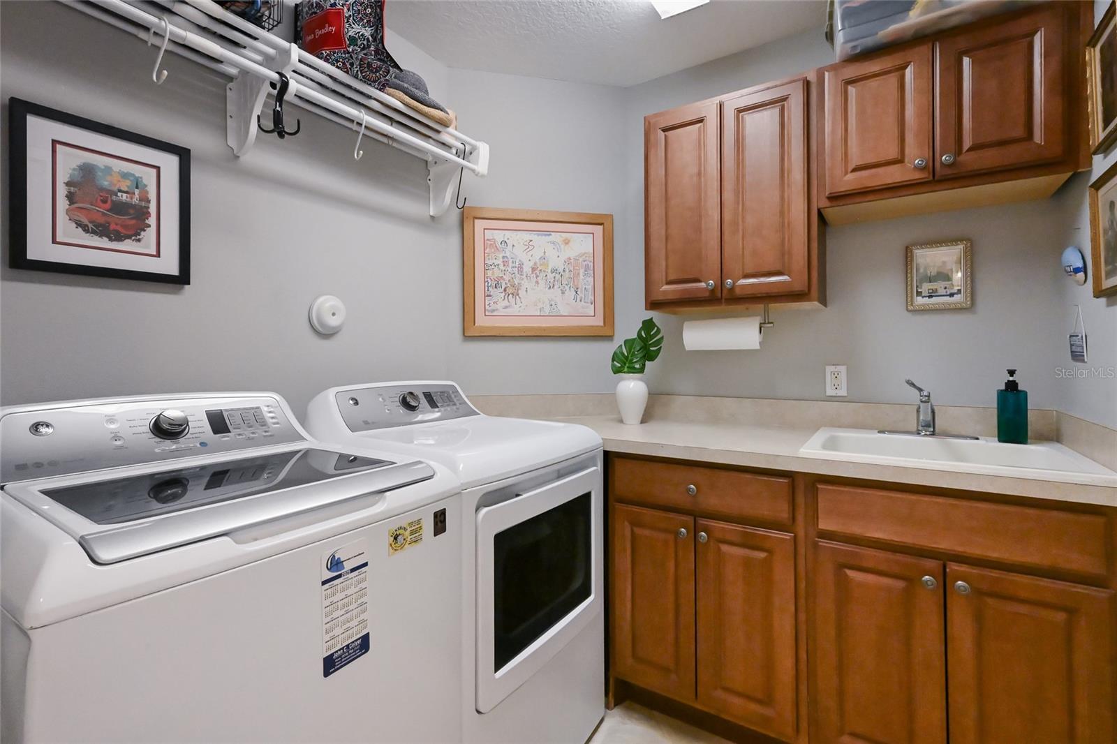 Image 31 of 52 For 7718 Lake Vista Court 201