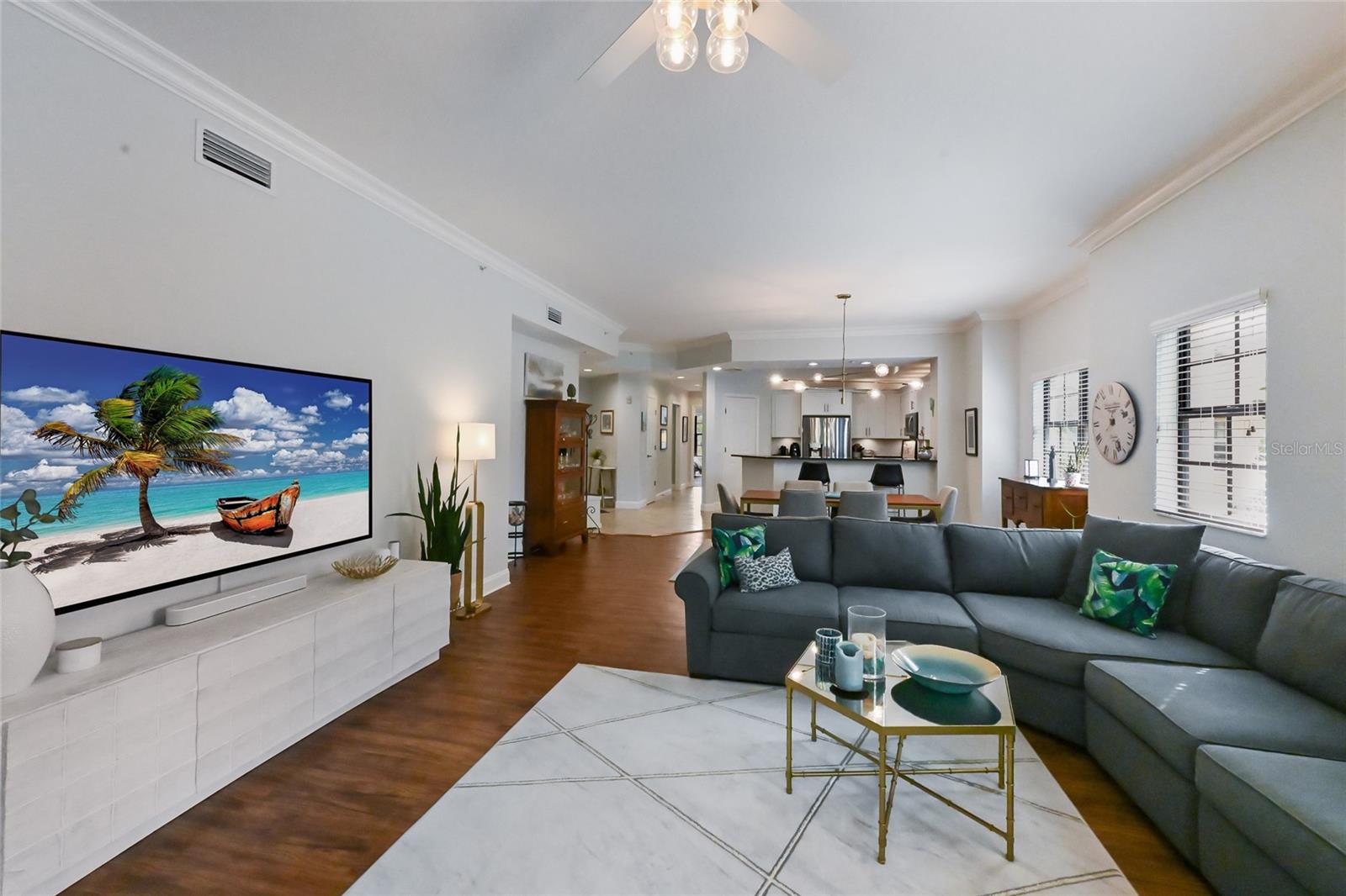 Image 8 of 52 For 7718 Lake Vista Court 201