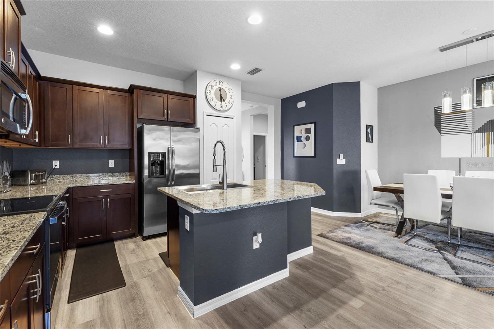 Image 13 of 73 For 1806 Lake George Cove