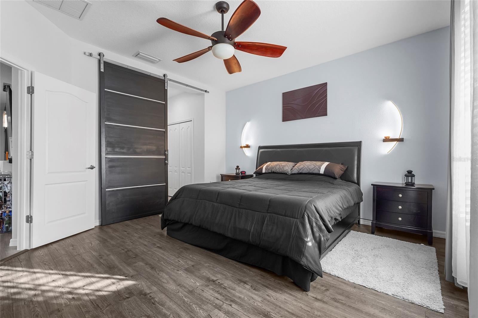 Image 23 of 73 For 1806 Lake George Cove