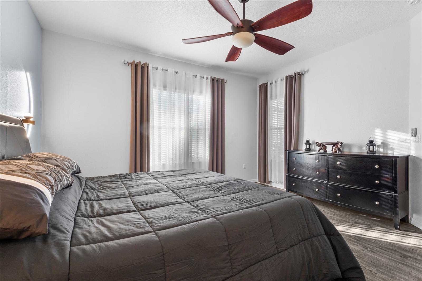 Image 25 of 73 For 1806 Lake George Cove