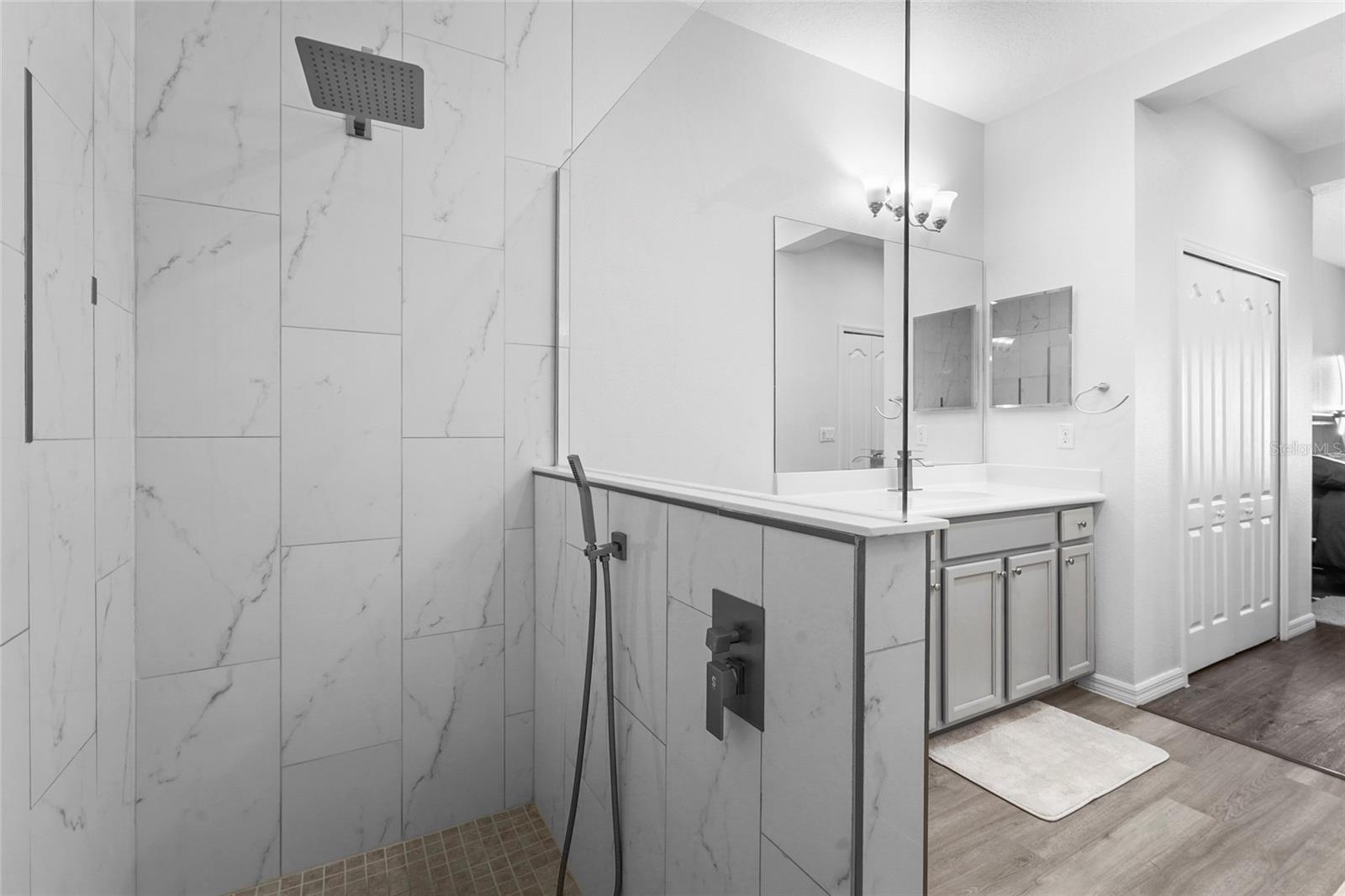 Image 28 of 73 For 1806 Lake George Cove