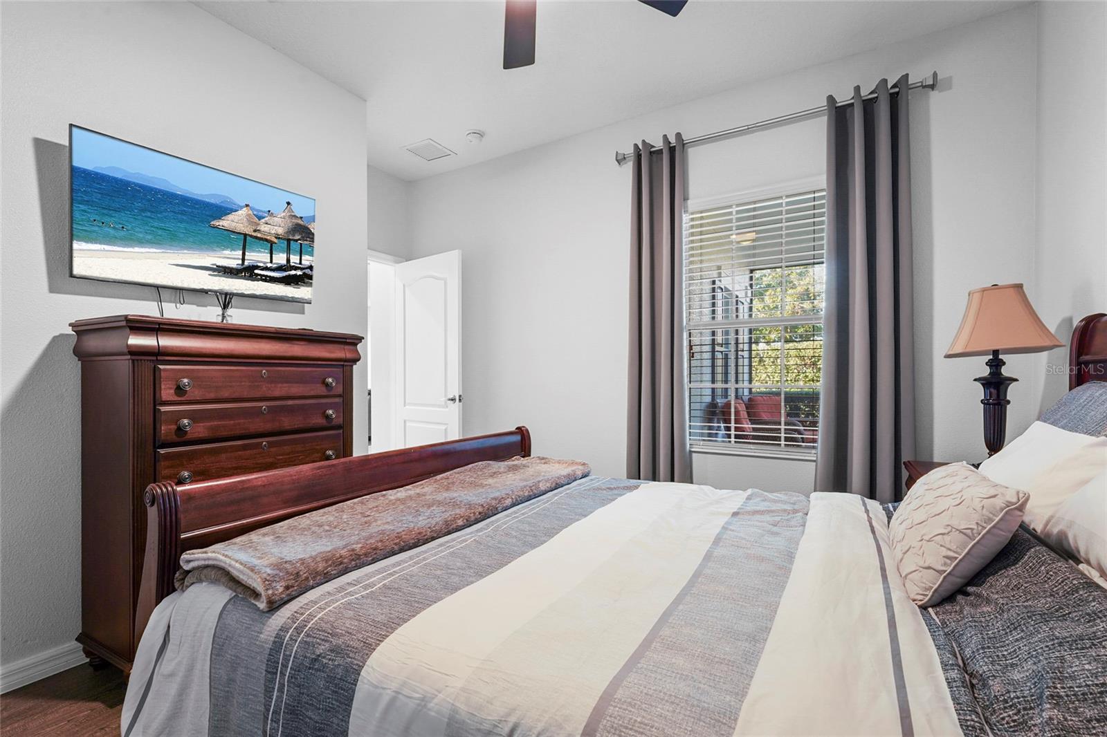 Image 34 of 73 For 1806 Lake George Cove