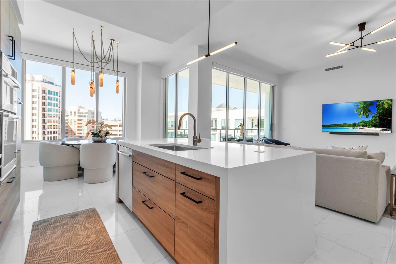 Image 13 of 69 For 111 Pineapple Avenue 1205