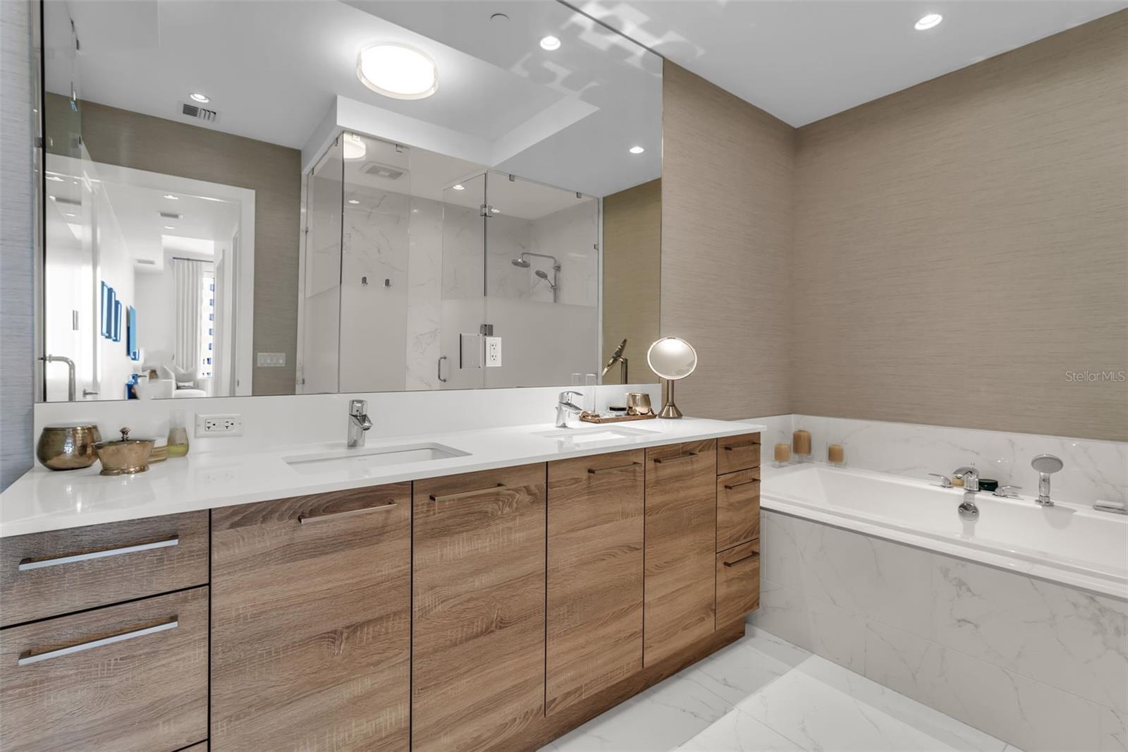 Image 20 of 69 For 111 Pineapple Avenue 1205