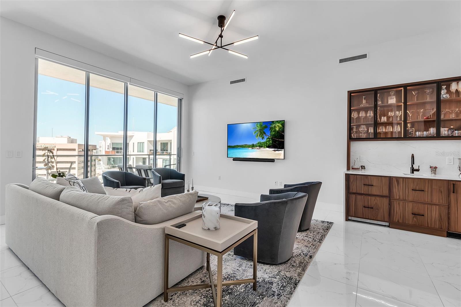 Image 5 of 69 For 111 Pineapple Avenue 1205