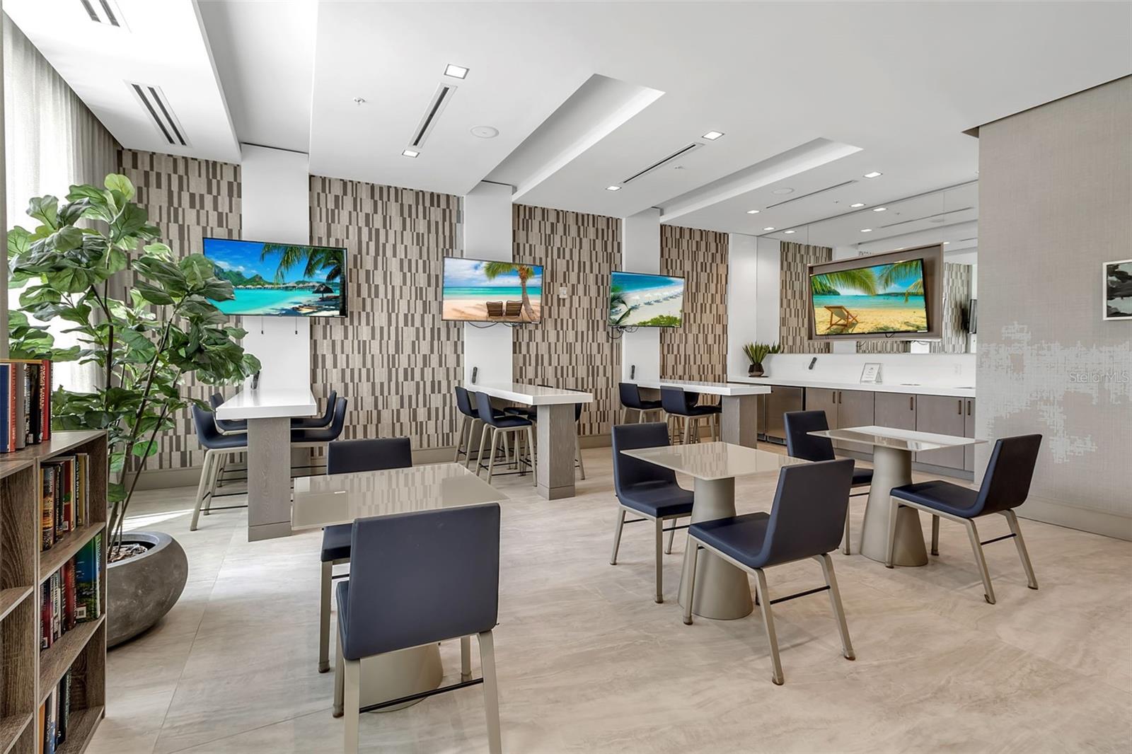 Image 50 of 69 For 111 Pineapple Avenue 1205