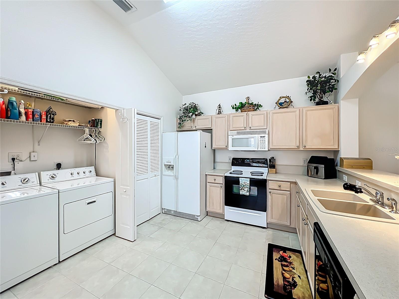 Image 13 of 38 For 393 Intrepid Way