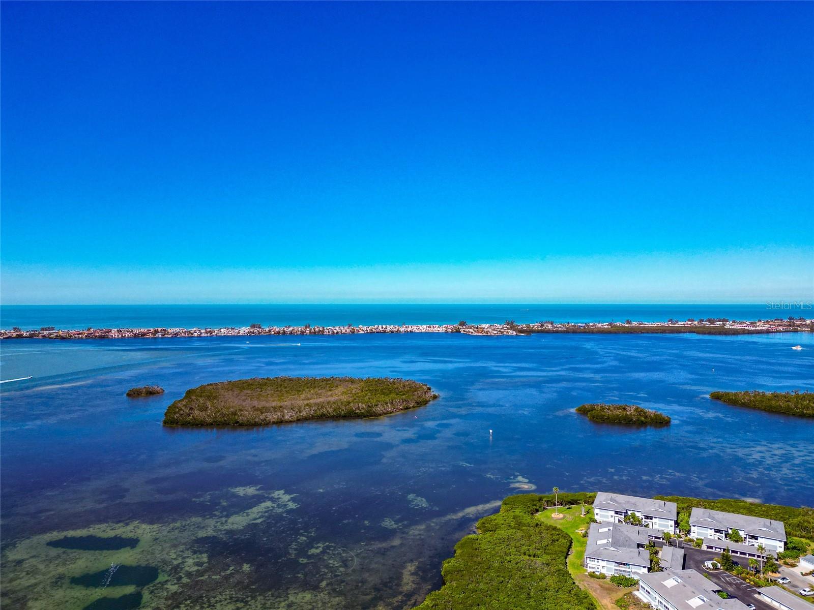 Image 3 of 58 For 1389 Perico Pointe Cir Circle 140