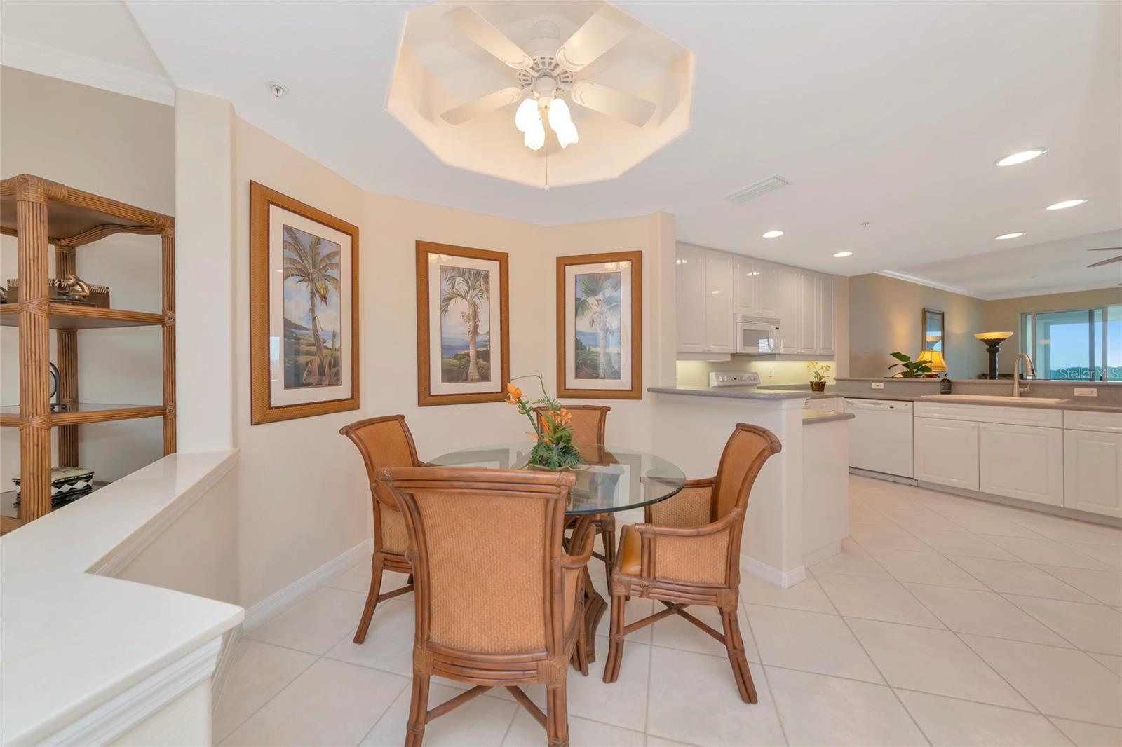 Image 11 of 42 For 242 Hidden Bay Drive 602