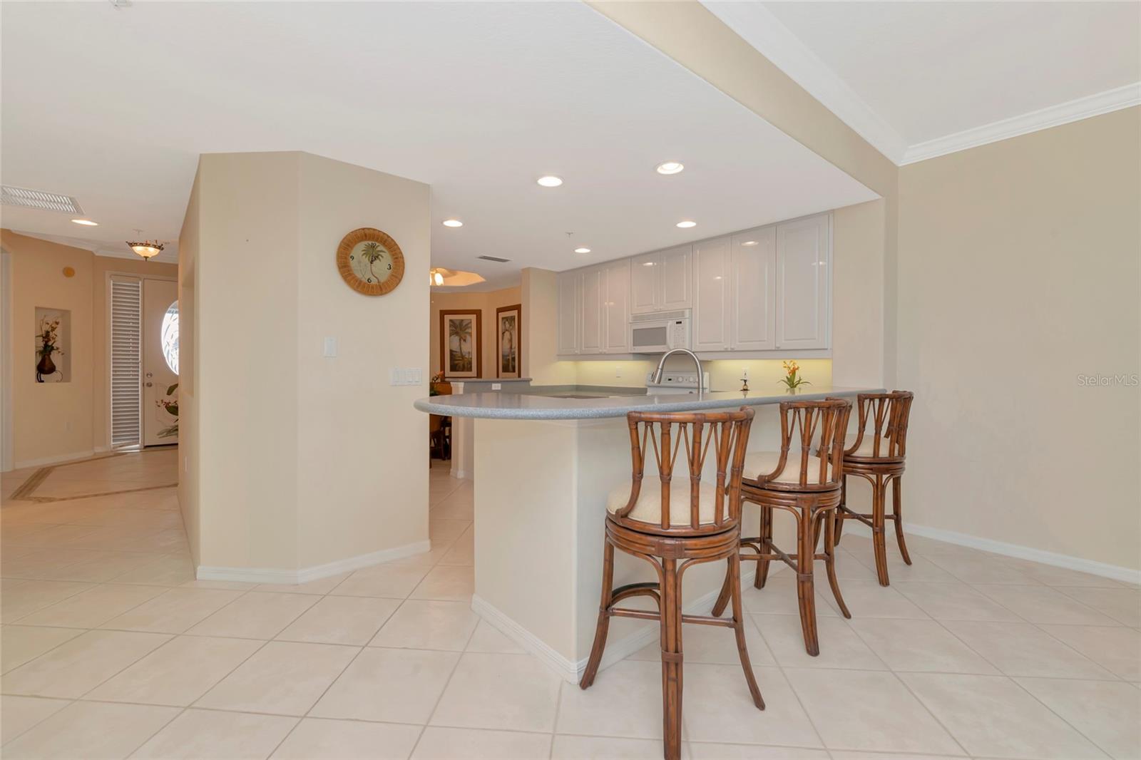 Image 9 of 42 For 242 Hidden Bay Drive 602