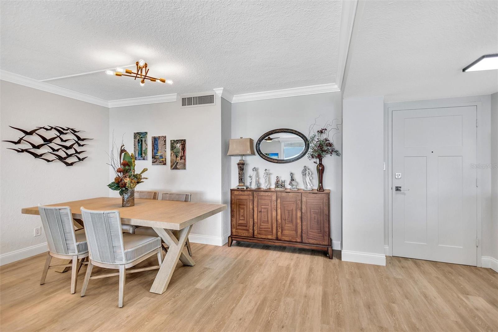 Image 10 of 69 For 4822 Ocean Boulevard 8d