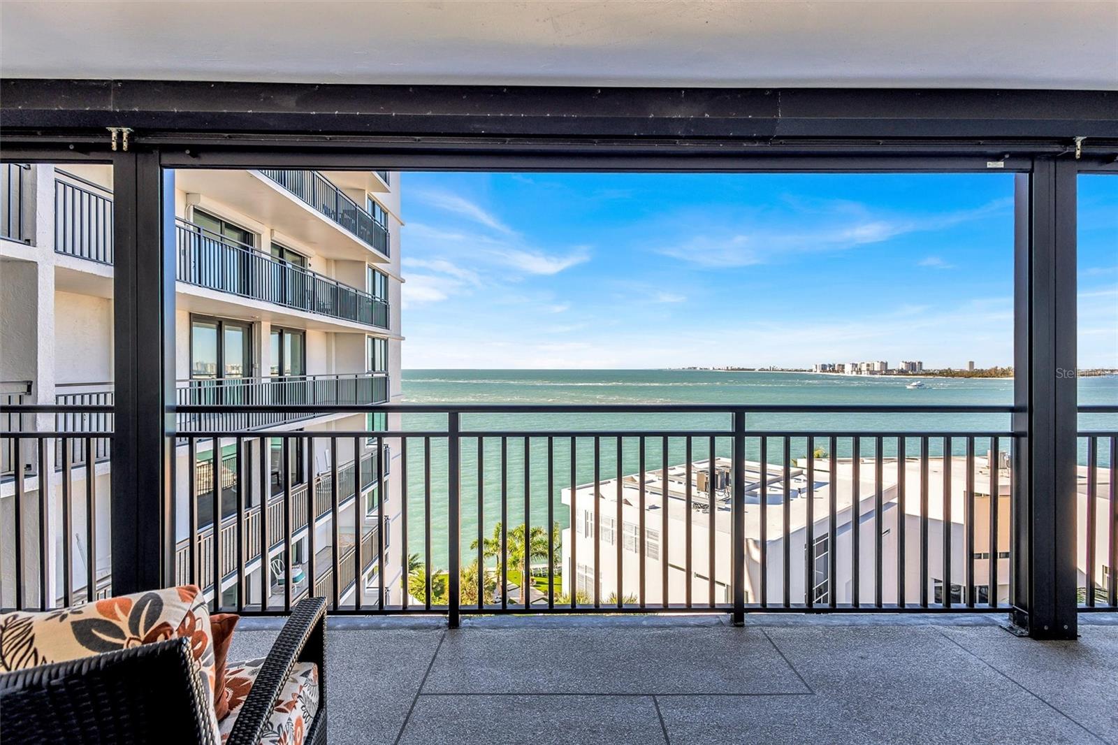 Image 17 of 69 For 4822 Ocean Boulevard 8d