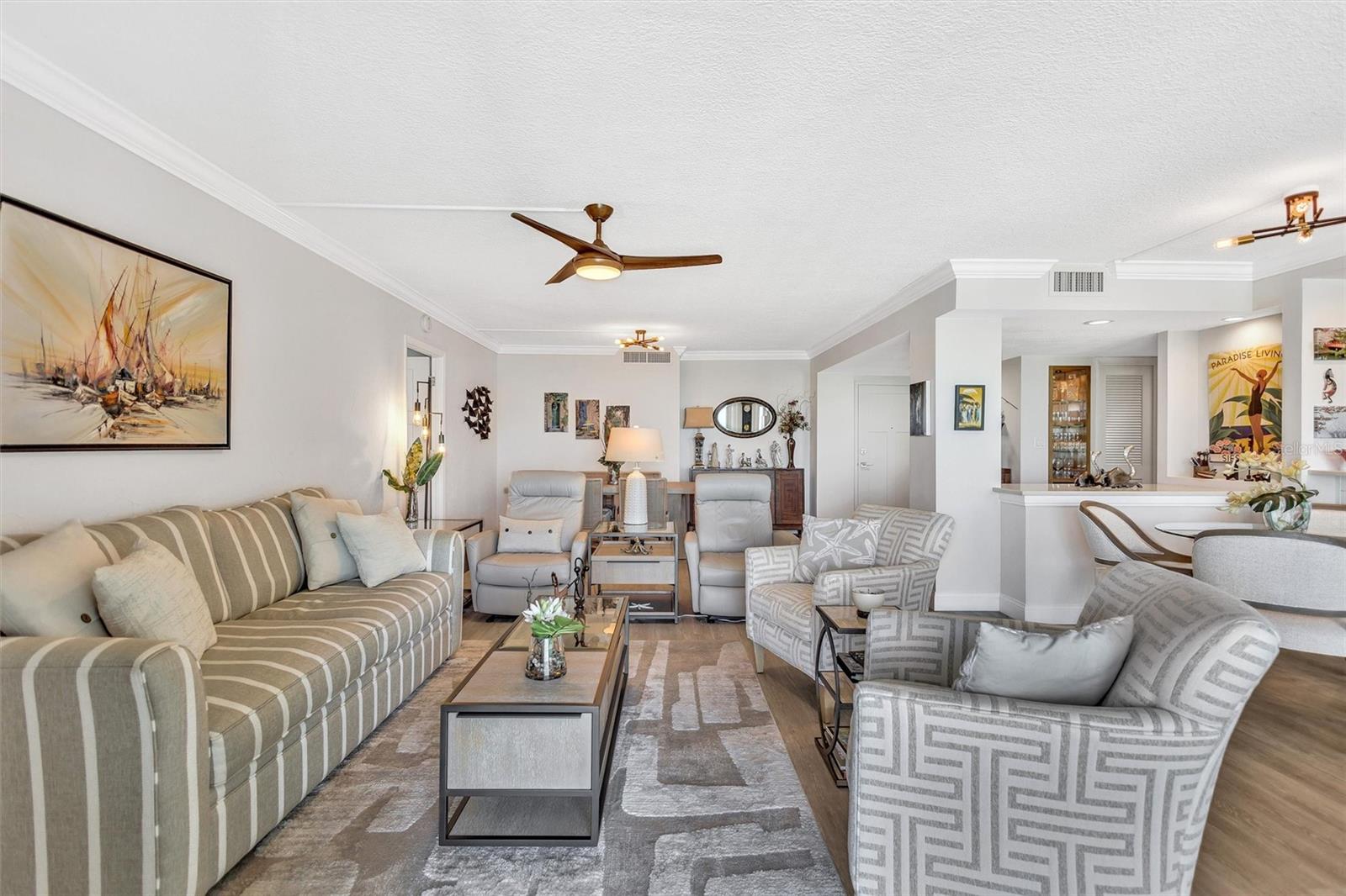 Image 22 of 69 For 4822 Ocean Boulevard 8d