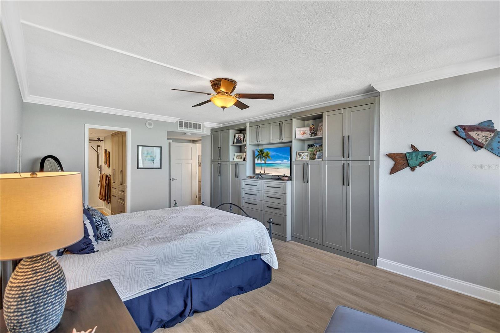 Image 27 of 69 For 4822 Ocean Boulevard 8d